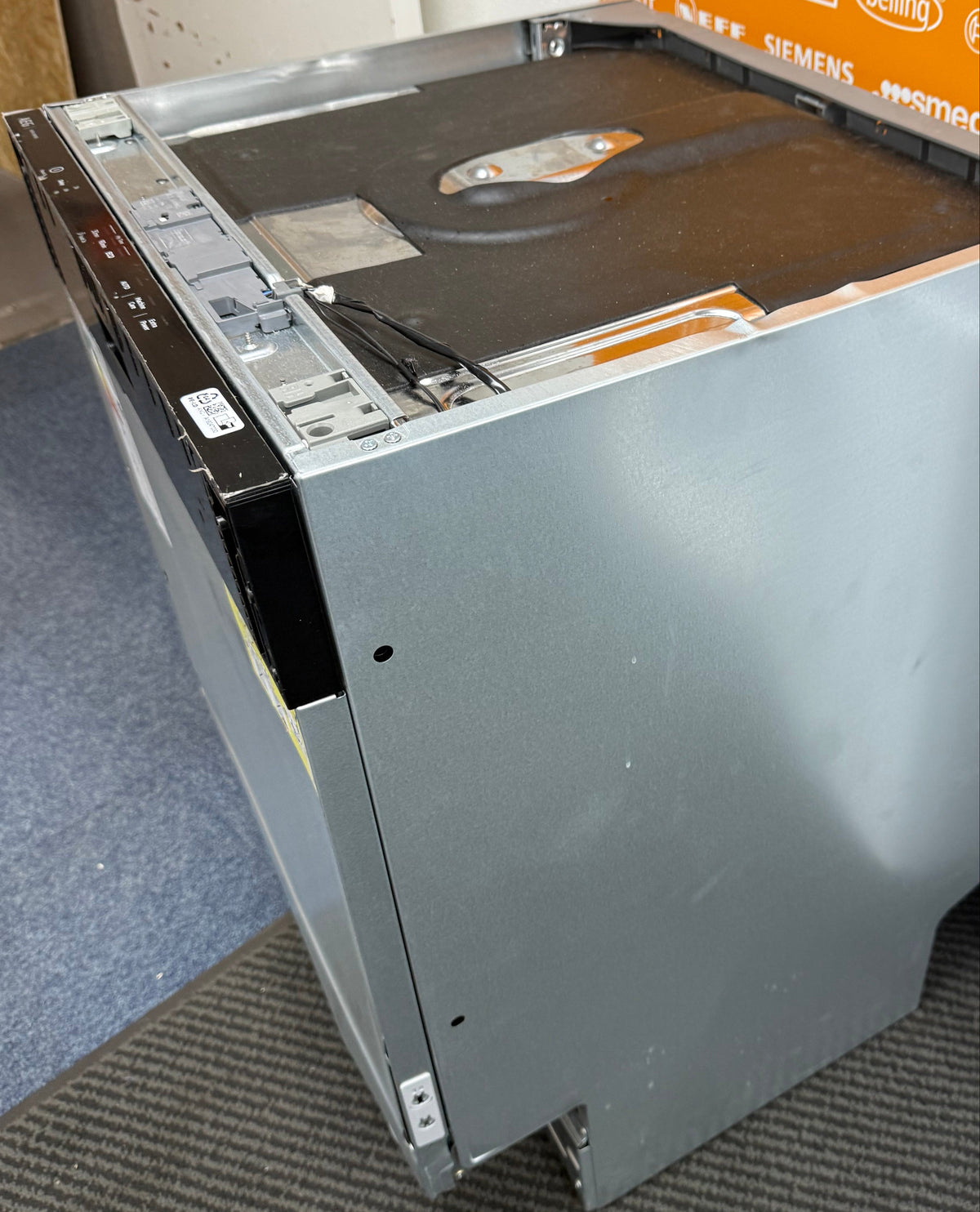 AEG GI5200D1SN (56) 5000 Series AirDry Fully Integrated Dishwasher - D Rated - (Ex Display Dented) - HW182756