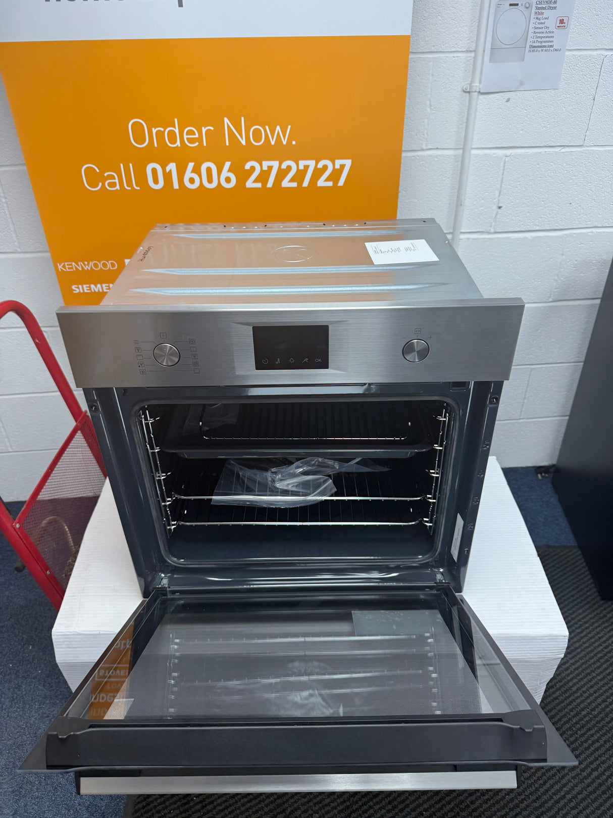 AEG Series 6000 OS6AB50AM (02) Sense Cook Aqua Clean Built-in Single Oven in Stainless Steel - A+ Rated - (Ex Display) - HW182699