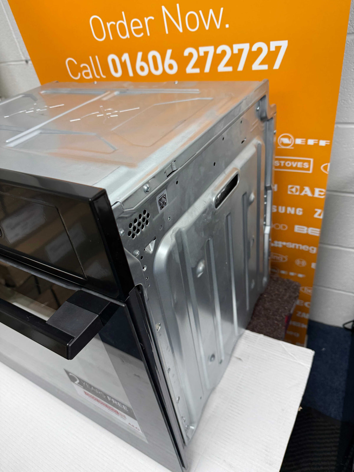 AEG BPX535061B (11) Built-In Electric Single Oven with Pyrolytic Self Cleaning in Black - A Rated - (Ex Display) - HW182811