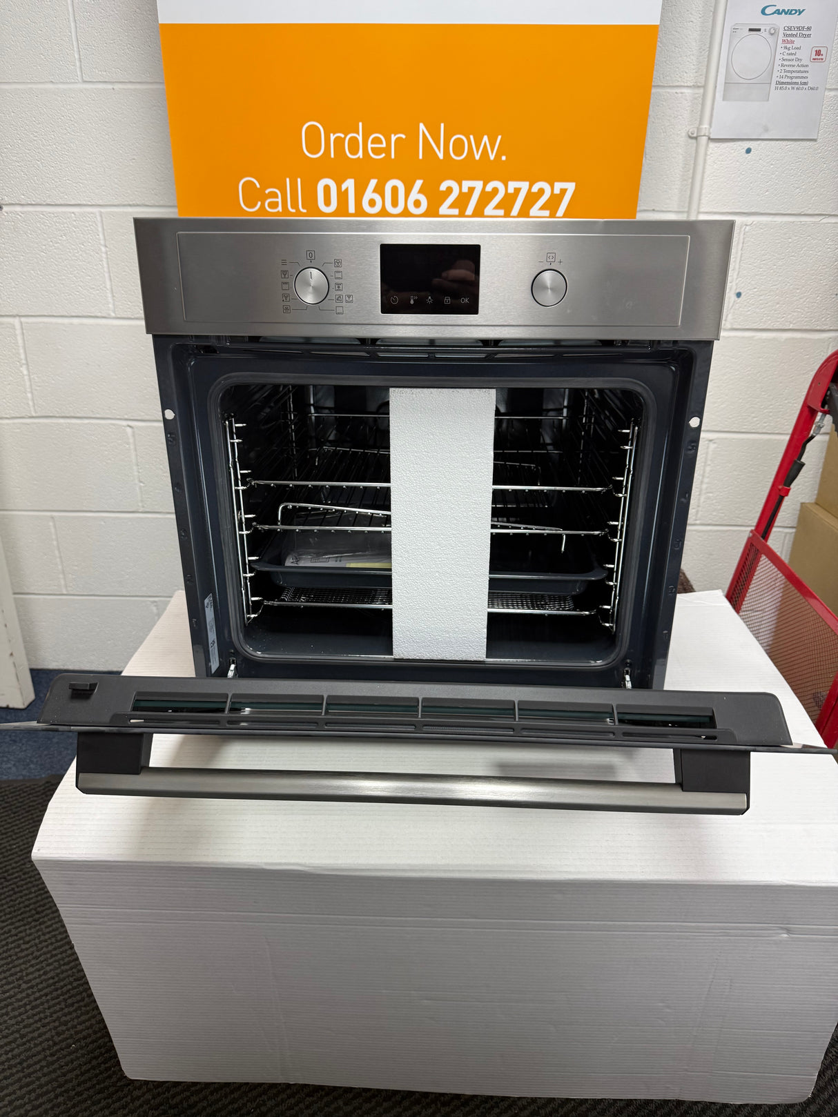 AEG BEX535A61M (82) 3000 Built-in Electric Single Oven with AirFry and Aqua Clean in Stainless Steel - A+ Rated - (Blemished) - HW182532