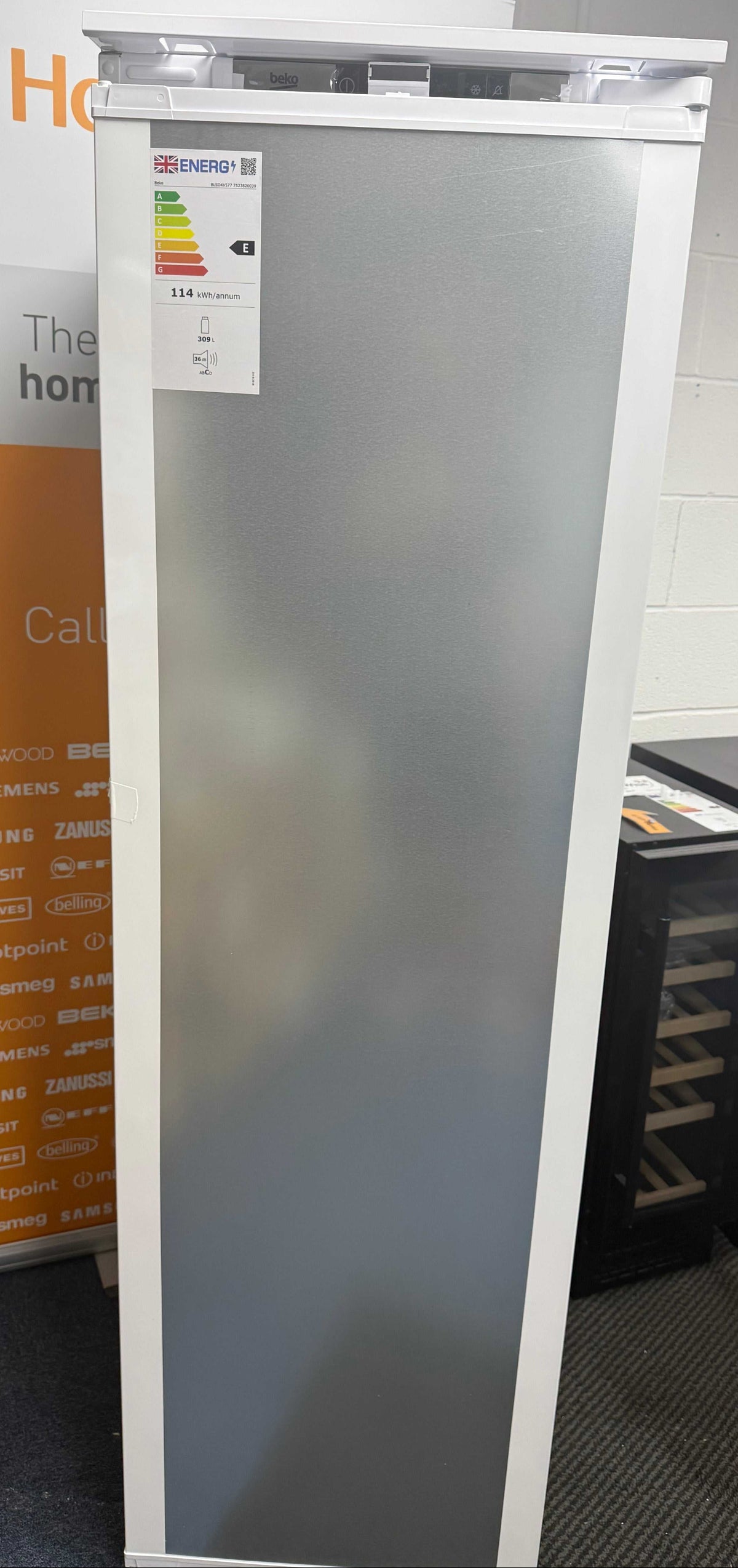Beko BLSD4V577 (73) Built In HarvestFresh™ Tall Larder Fridge - 309 Litres - E Rated - (Ex display ) - HW182873