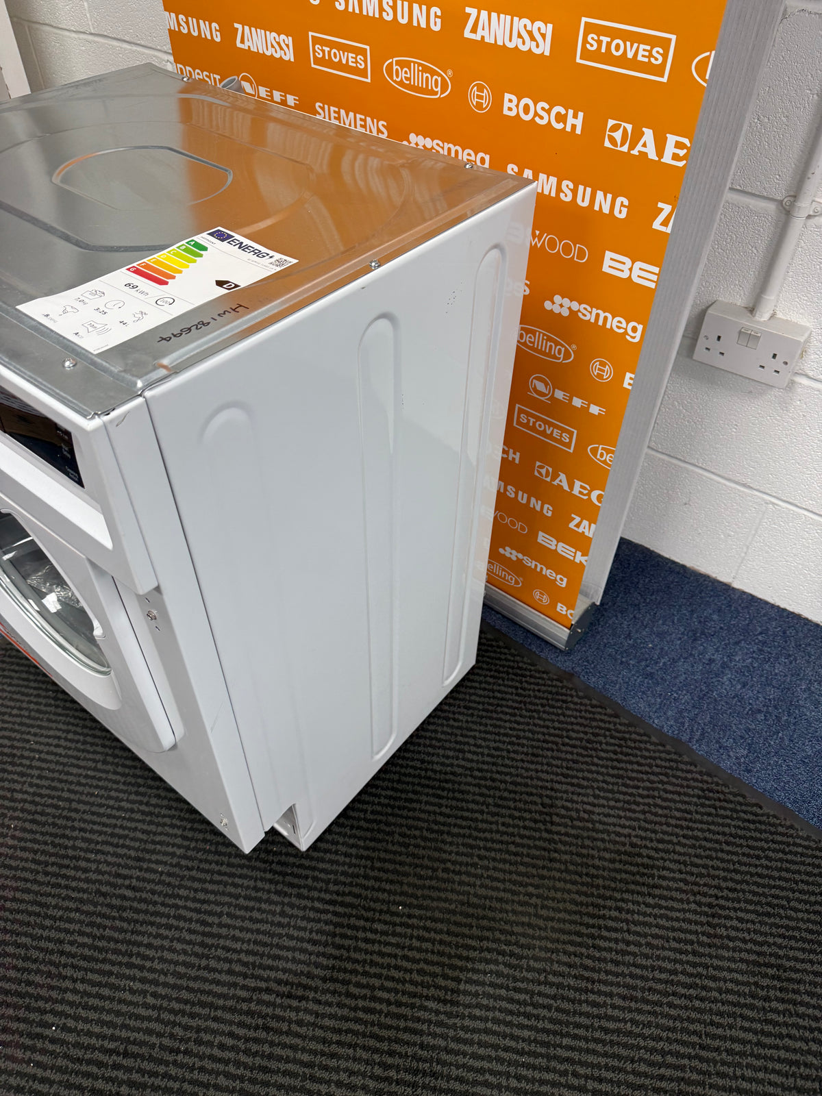 Hotpoint BI WMHG 71483 UK N (94) 7KG 1400RPM Integrated Washing Machine ex display - HW182694