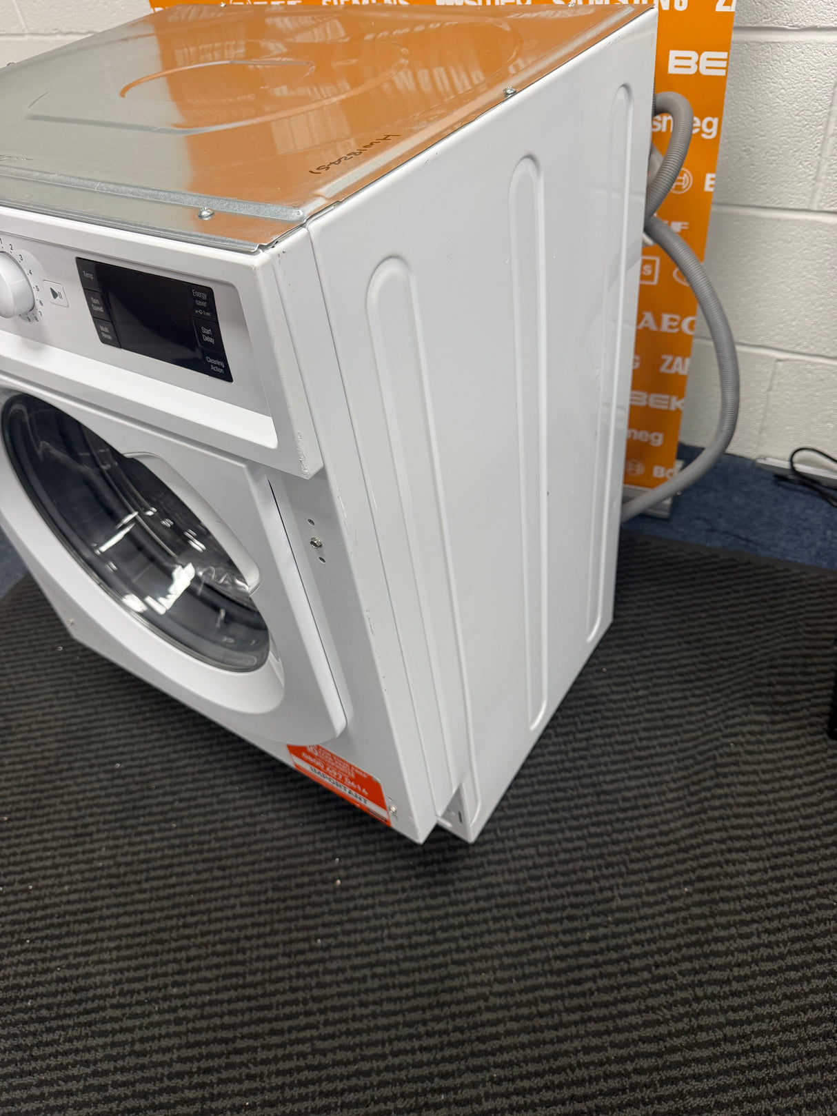 Hotpoint BI WMHG 91485 UK (51) 9KG 1400RPM Integrated Washing Machine - (Blemished) - HW182451