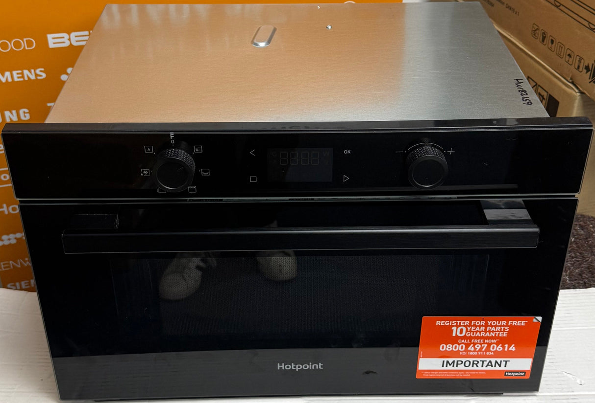 Hotpoint HPD 254CR BUK (86) 1000W 31 Litre Built-in Microwave and Grill in Black - (Ex Display) - HW182586