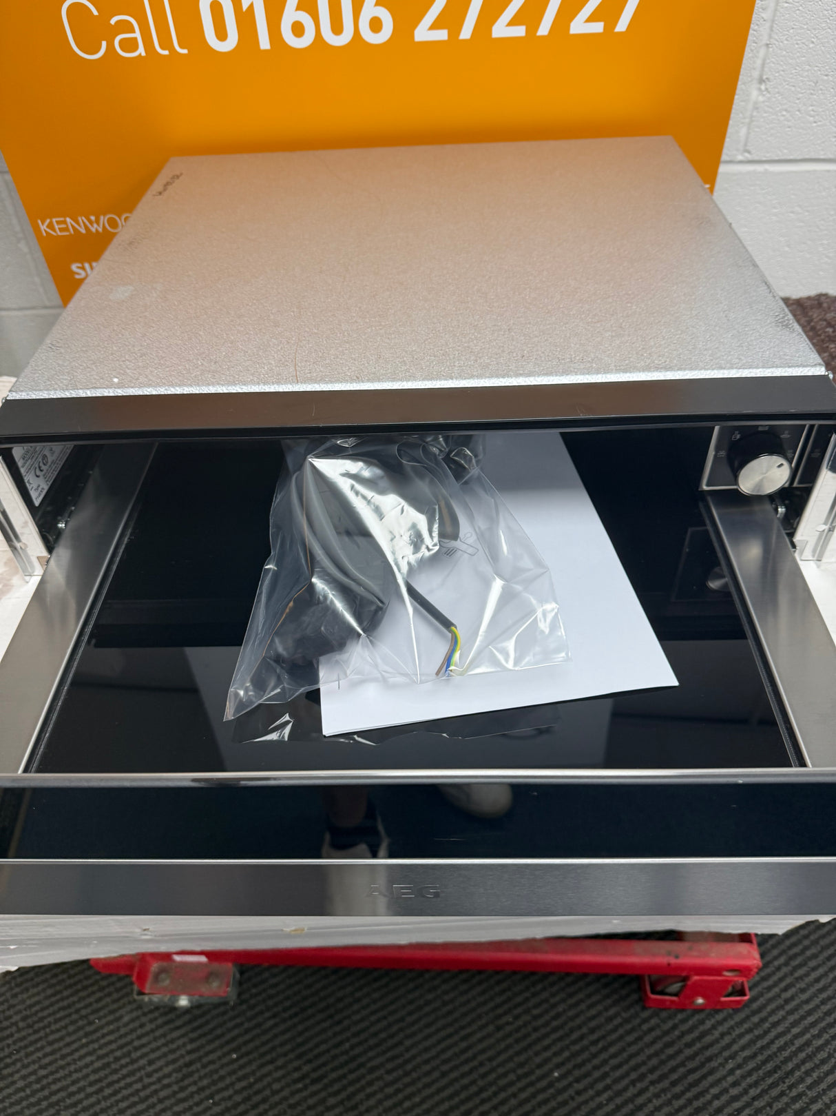 AEG KDK911424M 14cm Warming Drawer in Stainless Steel and Black EX DISPLAY - HW1821322