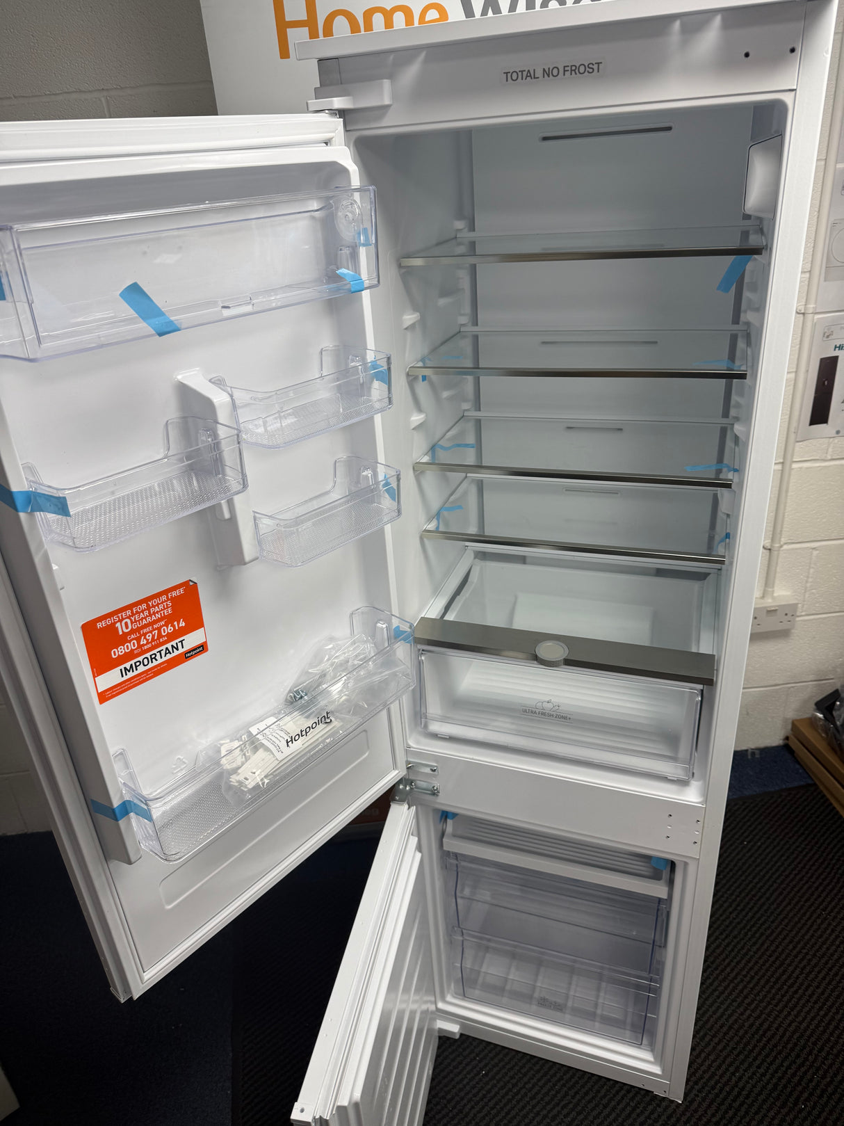 Hotpoint HTC18 T112 UK 70/30 (31) No Frost Integrated Fridge Freezer with Sliding Hinge - E Rated -GRADED BLEMISHED HW181976