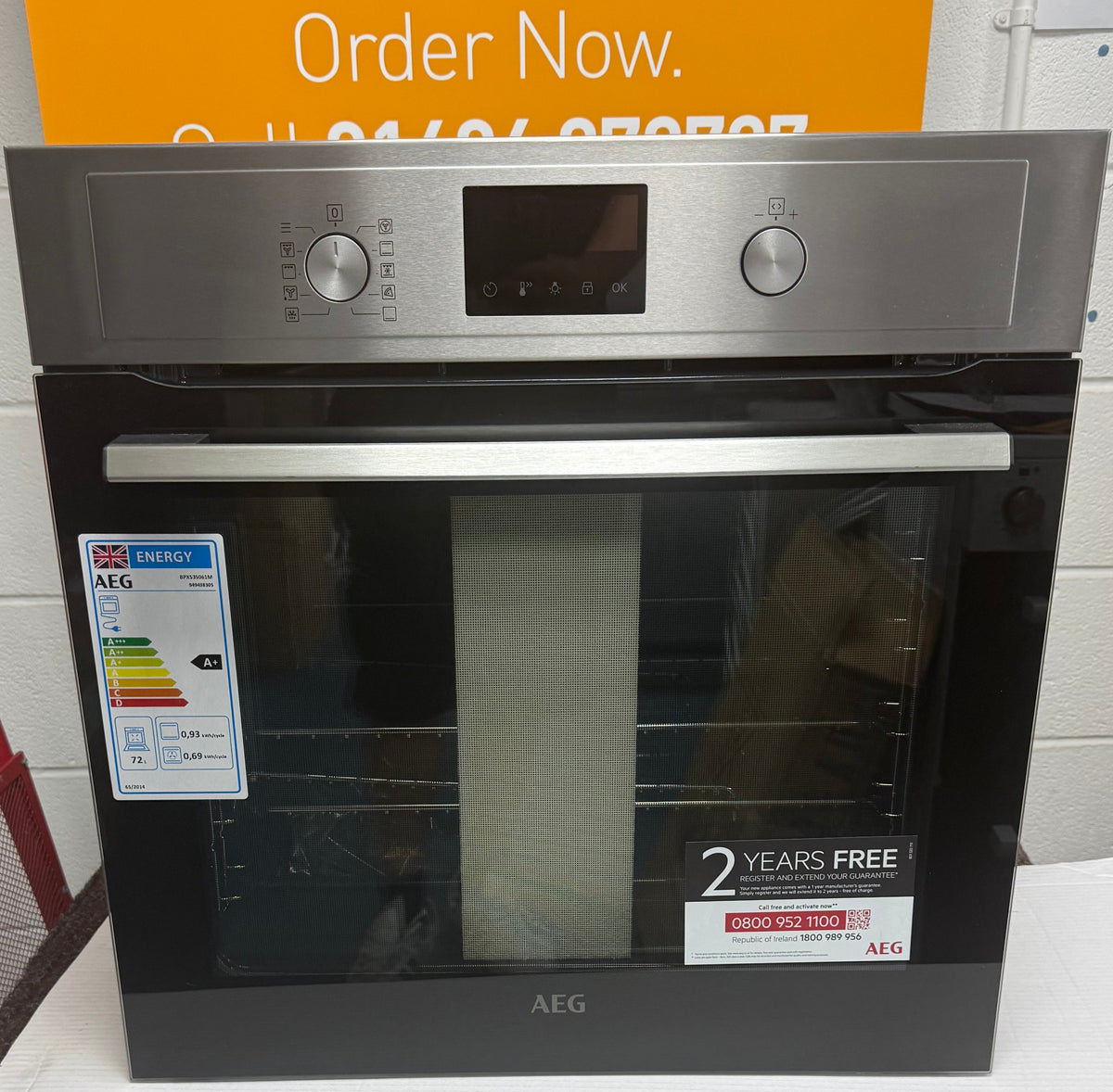 AEG BPX535061M (39) SurroundCook Built-In Electric Single Oven with Pyrolytic Self Cleaning in Stainless Steel - A+ Rated - (Ex Display) - HW182639