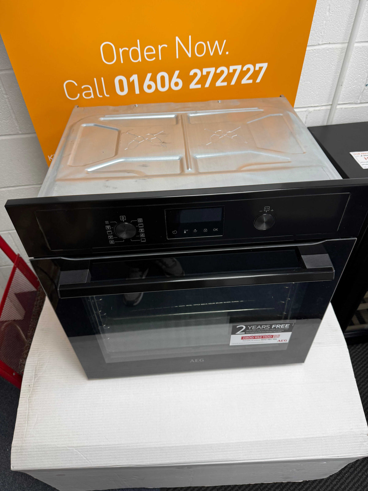AEG BPX535061B (11) Built-In Electric Single Oven with Pyrolytic Self Cleaning in Black - A Rated - (Ex Display) - HW182811