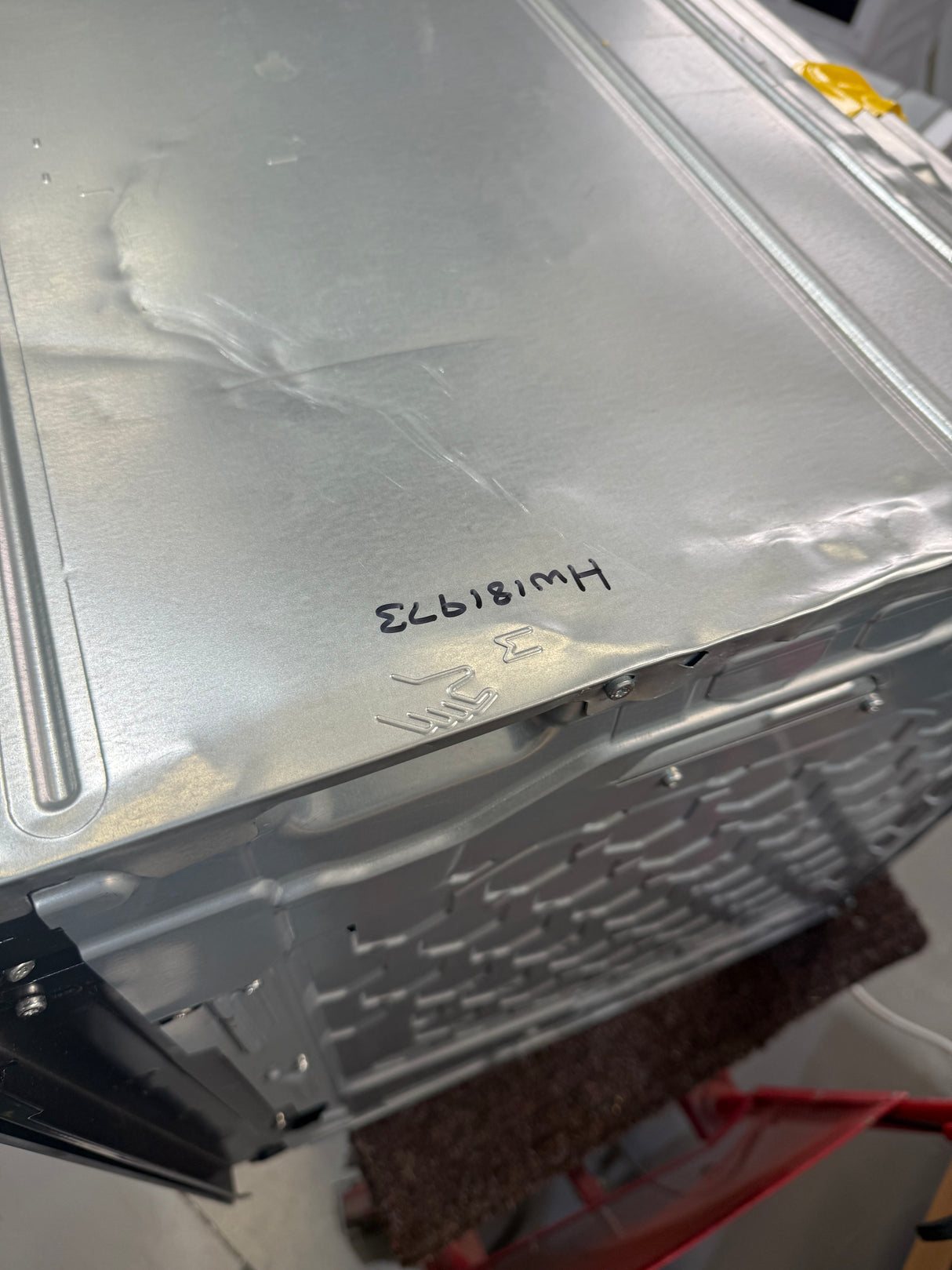 Bosch Series 4 HQA534BB3B Built In Electric Single Oven with added Steam Function in Black - A+ Rated - (Ex Display) - HW181973