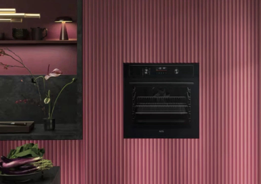AEG BPX535A61B (22) 3000 Built-in Single Electric Oven with AirFry and Pyrolytic Self Cleaning - A+ Rated - (Ex Display) - HW182563