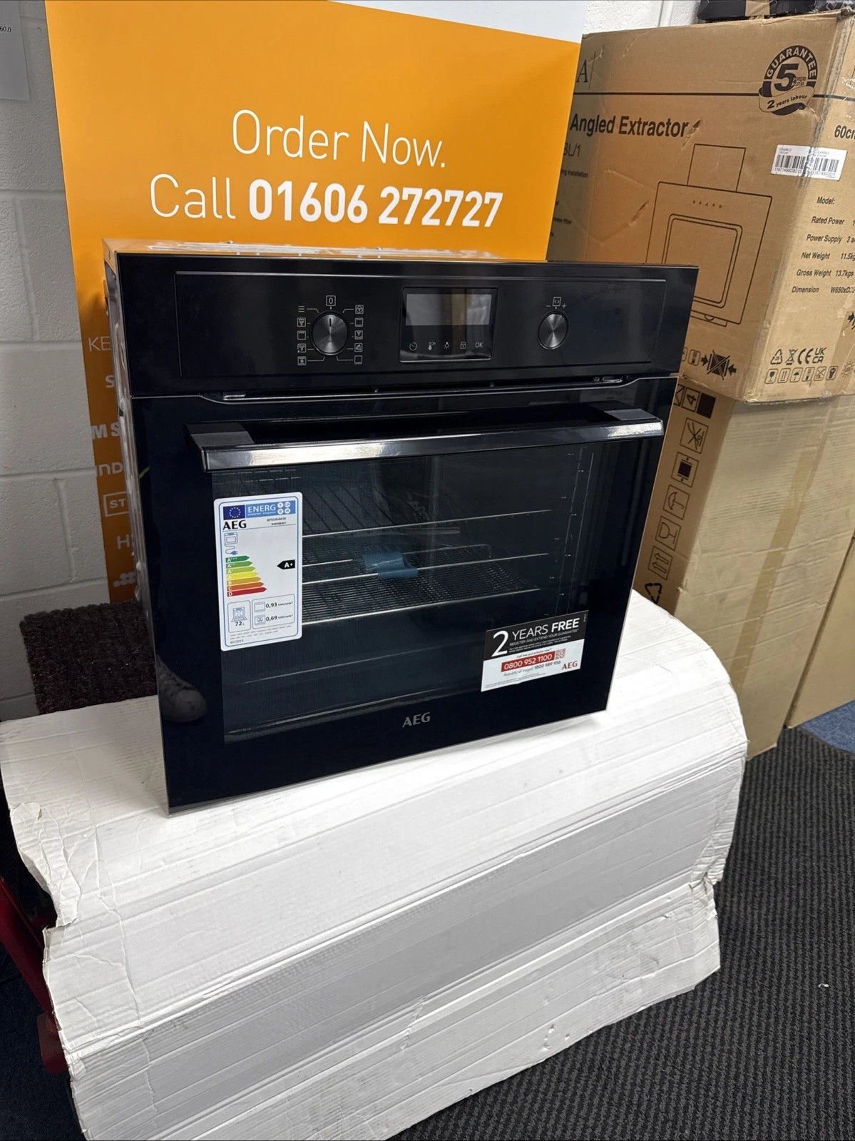 AEG BPX535A61B (22) 3000 Built-in Single Electric Oven with AirFry and Pyrolytic Self Cleaning - A+ Rated - (Ex Display) - HW182563