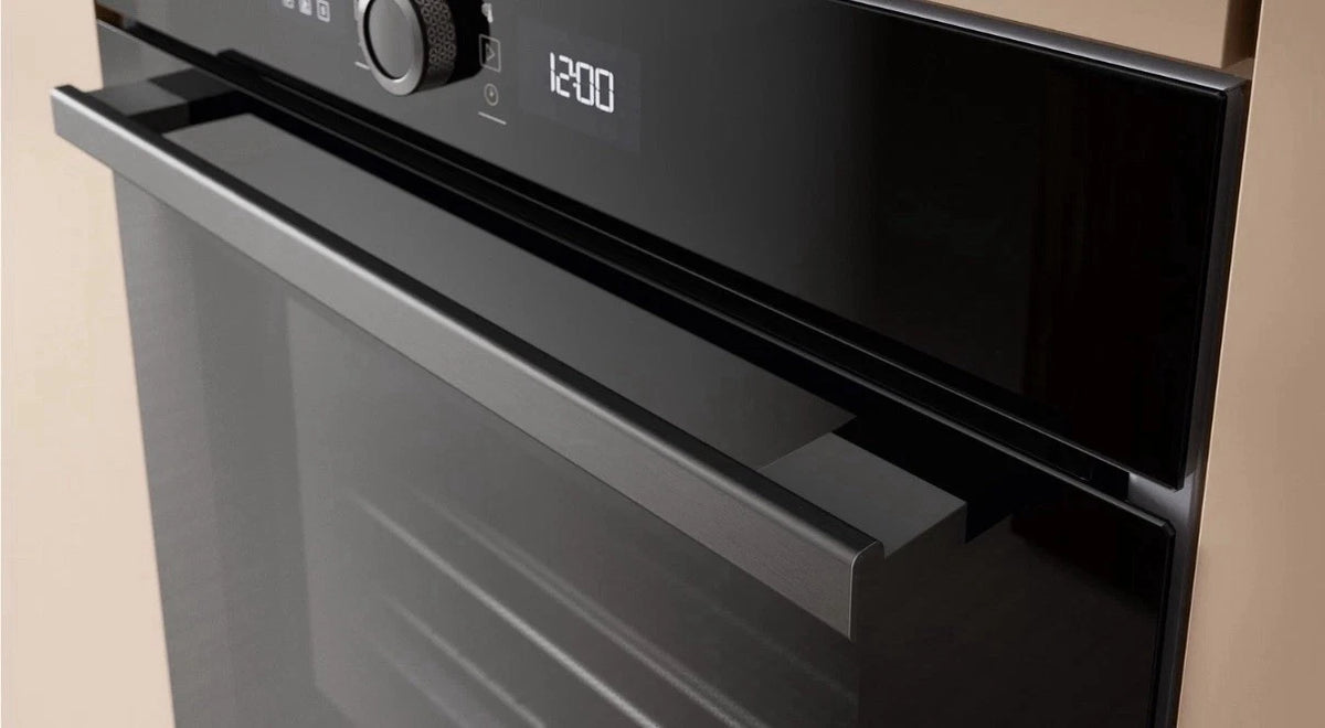 Hotpoint Class 4 HOI4S8PM0BUK (35) Built-in Single Oven with Pyrolytic Self Cleaning and AirFry Function in Black - A+ Rated - (Ex Display) - HW182735