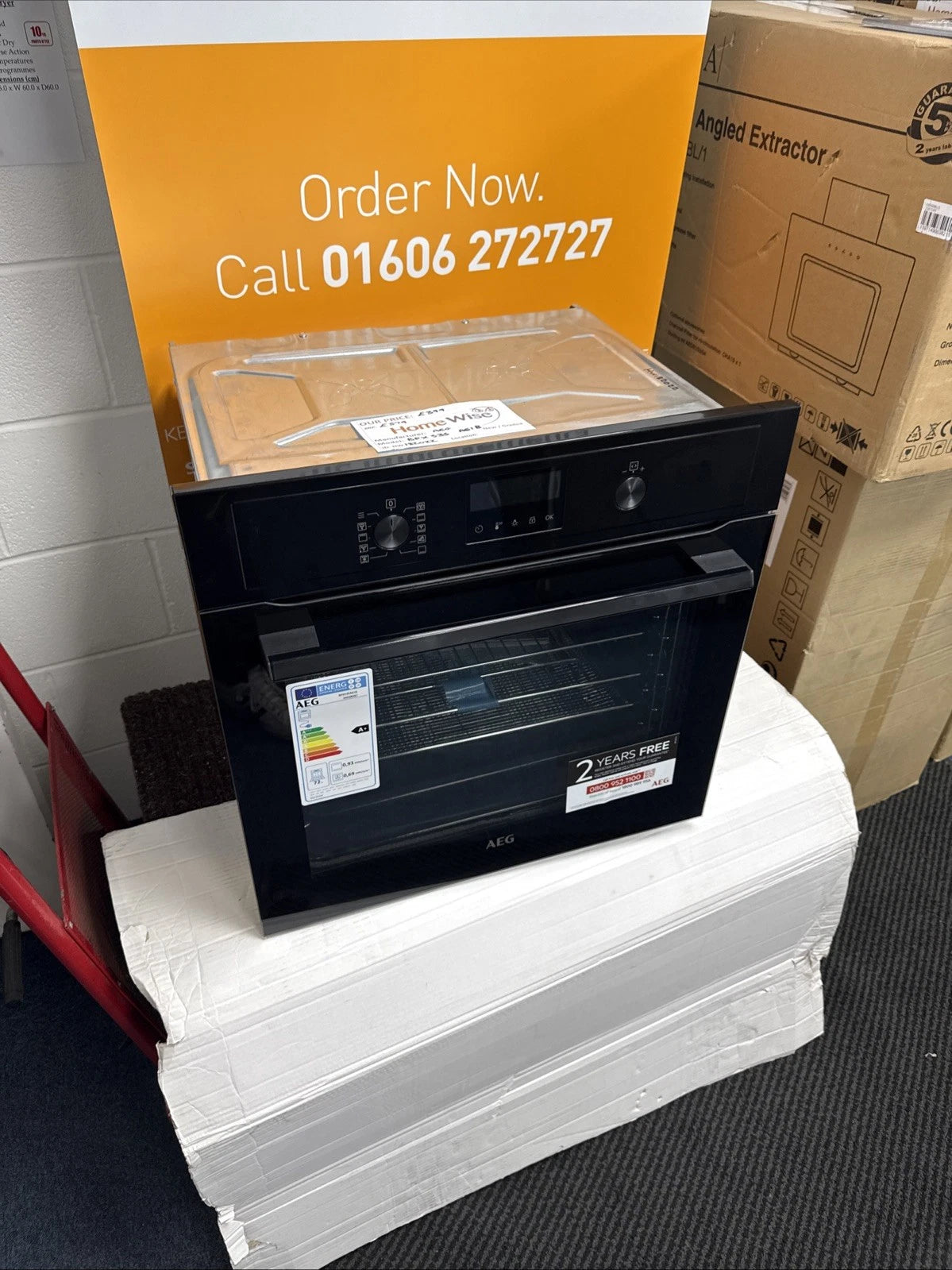 AEG BPX535A61B (22) 3000 Built-in Single Electric Oven with AirFry and Pyrolytic Self Cleaning - A+ Rated - (Ex Display) - HW182563