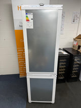 Beko BCFD4V73 (52) 70/30 Frost Free HarvestFresh™ Integrated Fridge Freezer with Sliding Hinge - E Rated - (GRADED DENTED ) - HW182864