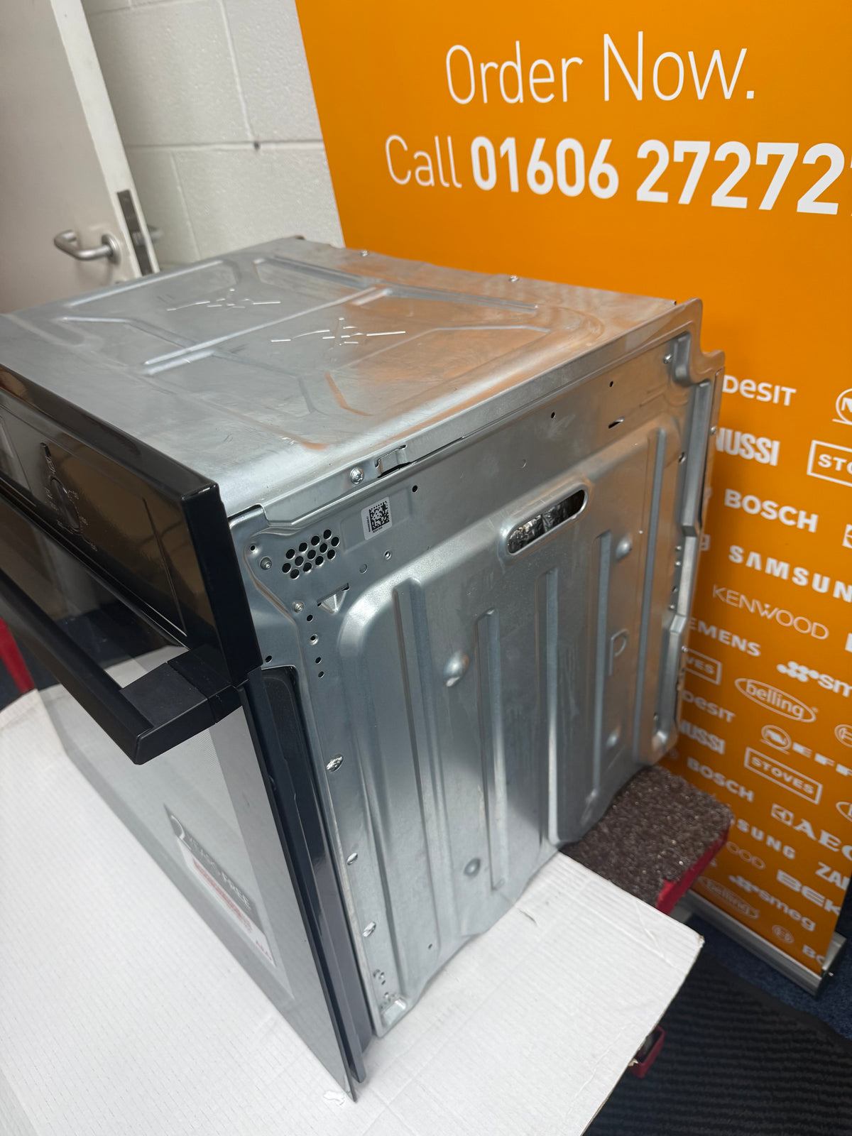 AEG BEX335011B (96) 3000 Series Surround Cook Built-in Electric Single Oven in Black - A Rated - (Ex Display) - HW182796