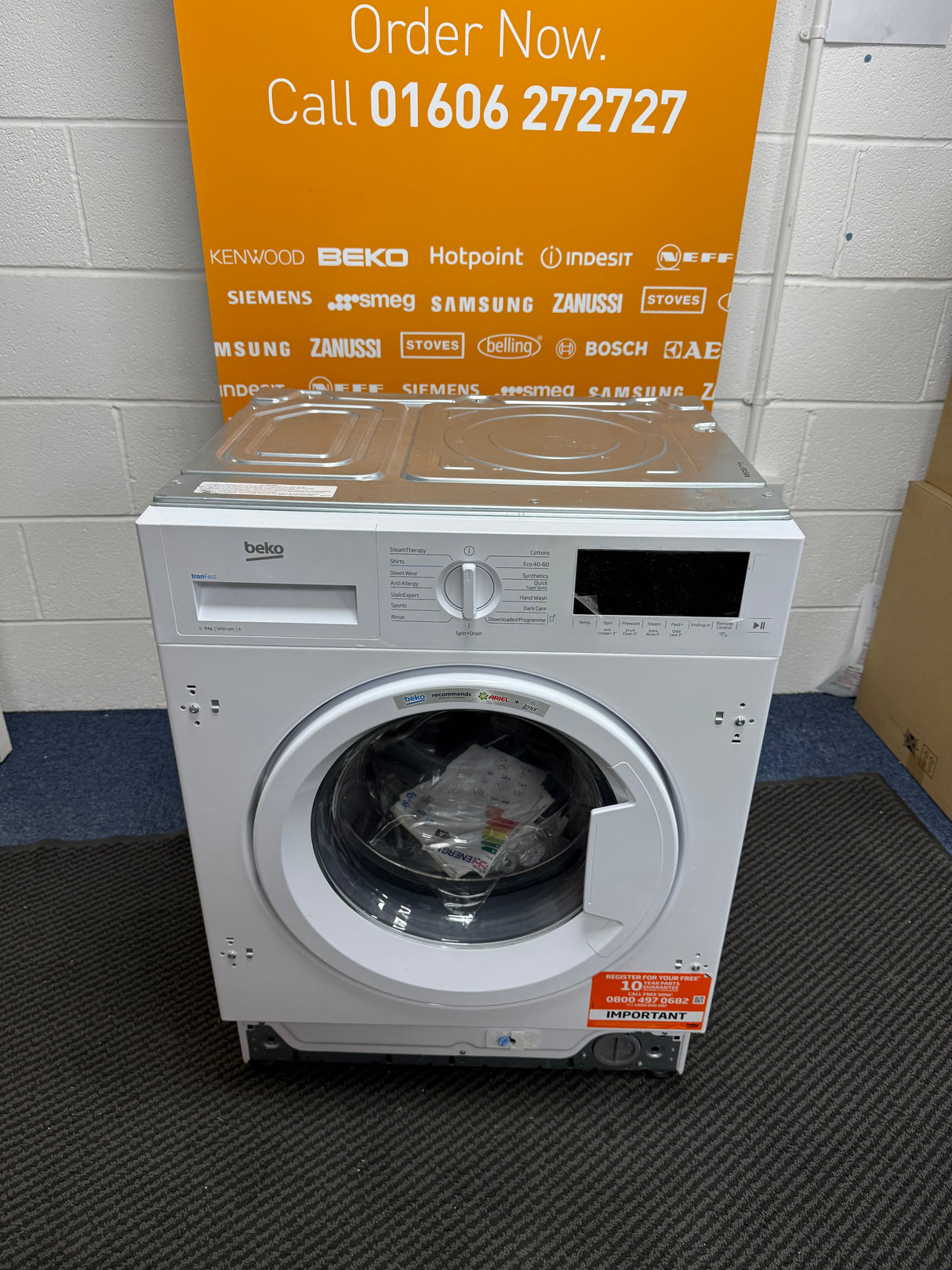 Beko WTIK94121F (18) Integrated 9KG 1400 Spin Washing Machine in White - A Rated - (Ex Display blemished) - HW182568