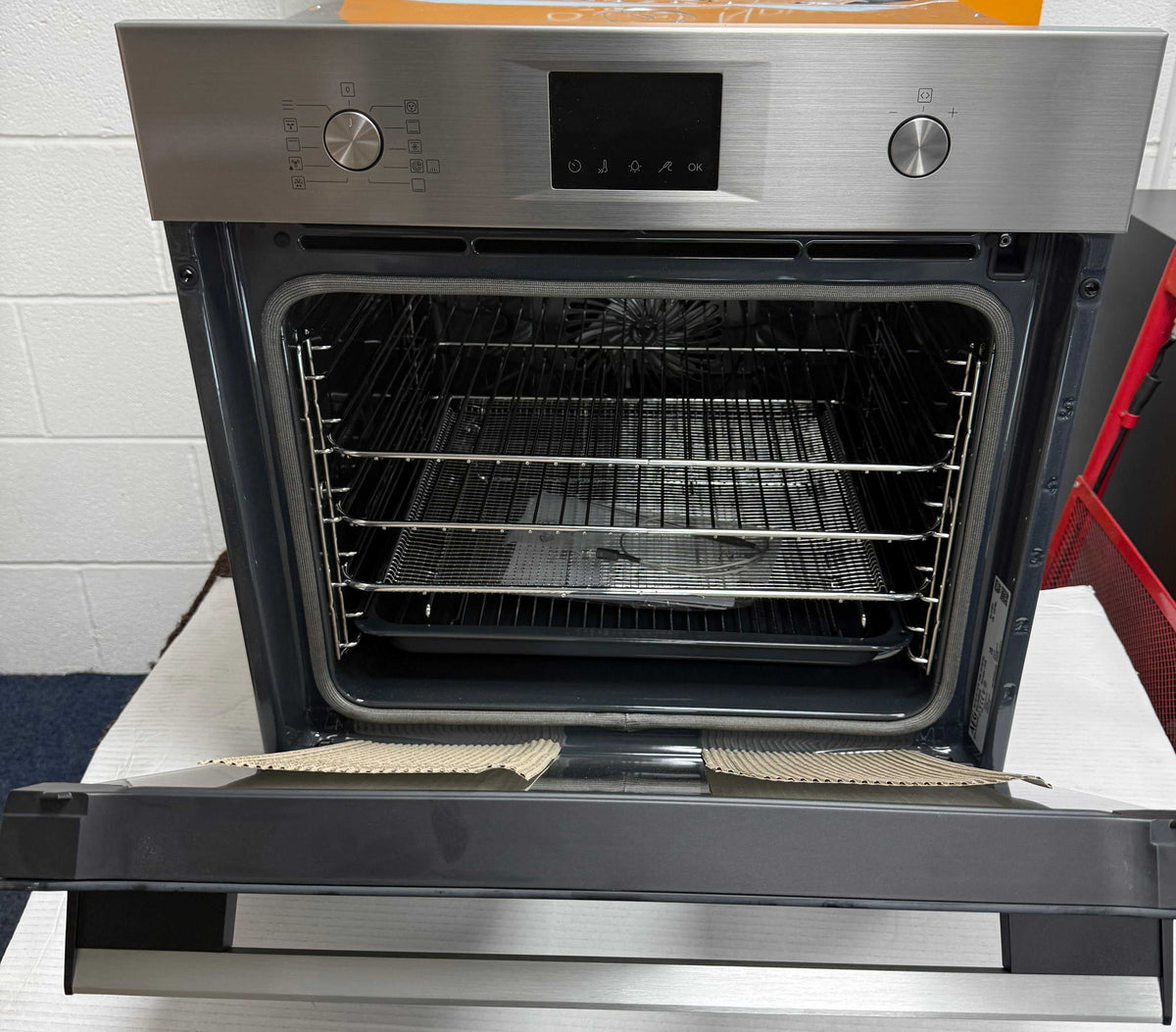 AEG 6000 Series OS6PB50AM (56) SenseCook Built in Electric Single Oven Pyrolytic Self Cleaning in Stainless Steel - A+ Rated - Ex Display - HW182756