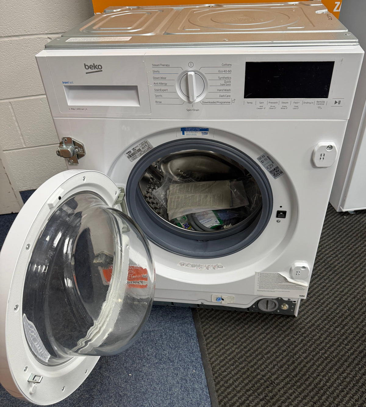Beko WTIK94121F (67) Integrated 9KG 1400 Spin Washing Machine in White - A Rated - (Ex Display Graded) - HW182767