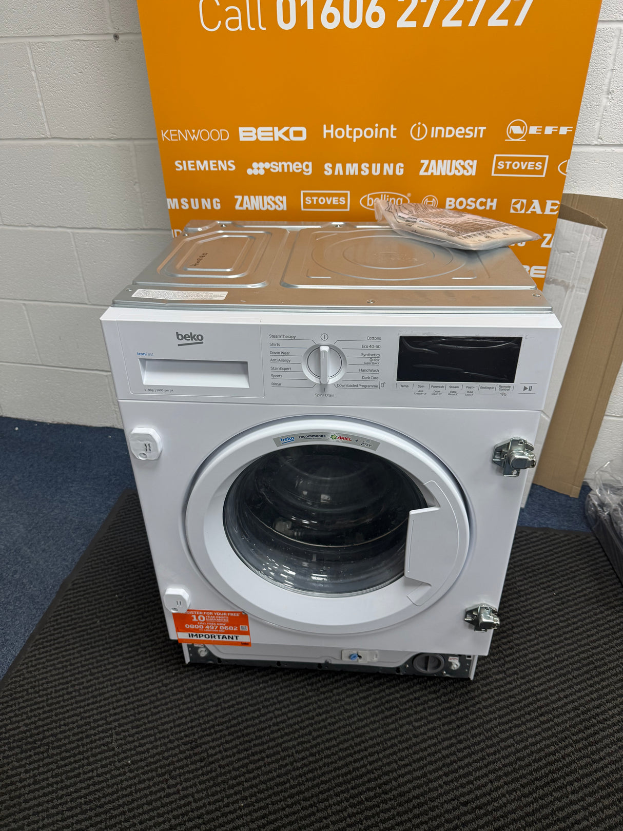 Beko WTIK94121F (38) Integrated 9KG 1400 Spin Washing Machine in White - A Rated - (Ex Display Dented) - HW181810