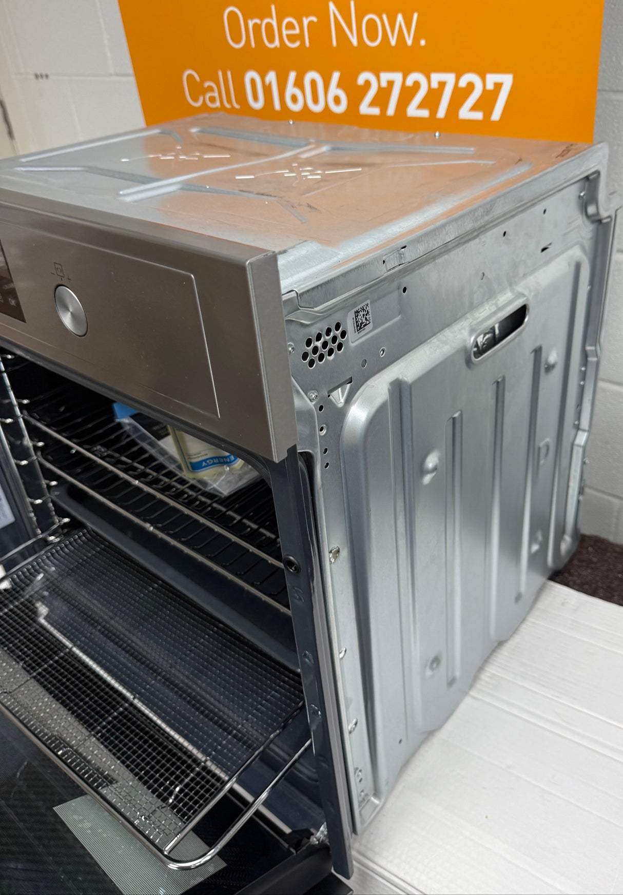 AEG BEX535A61M (82) 3000 Built-in Electric Single Oven with AirFry and Aqua Clean in Stainless Steel - A+ Rated - (Blemished) - HW182532