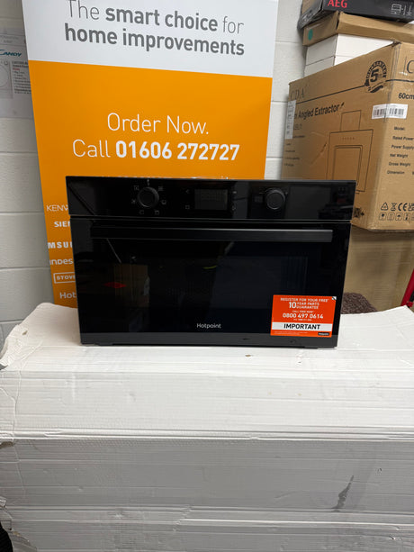 Hotpoint HPD 254CR BUK (17) 1000W 31 Litre Built-in Microwave and Grill in Black - (Ex Display) - HW182217