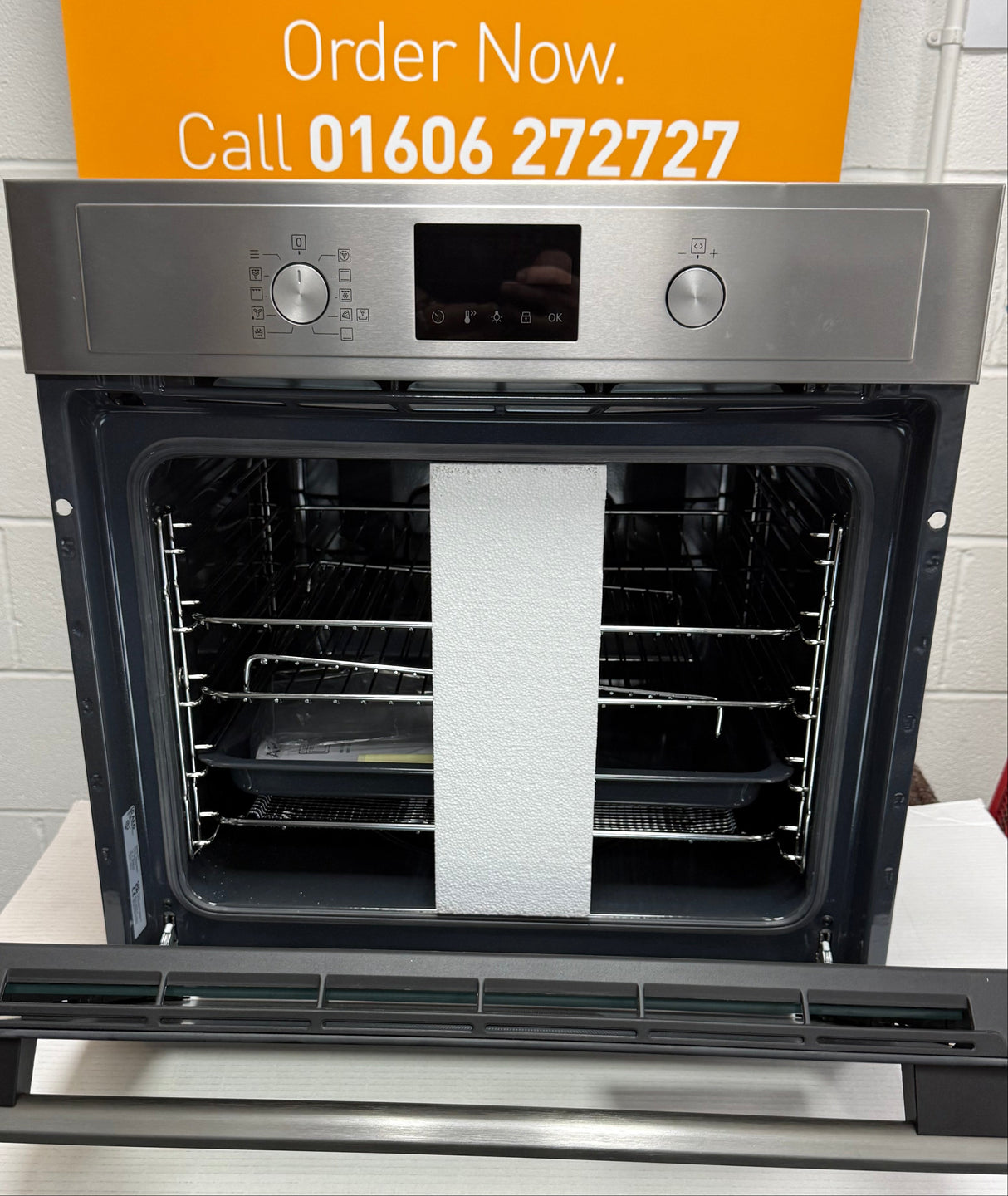 AEG BEX535A61M (82) 3000 Built-in Electric Single Oven with AirFry and Aqua Clean in Stainless Steel - A+ Rated - (Blemished) - HW182532