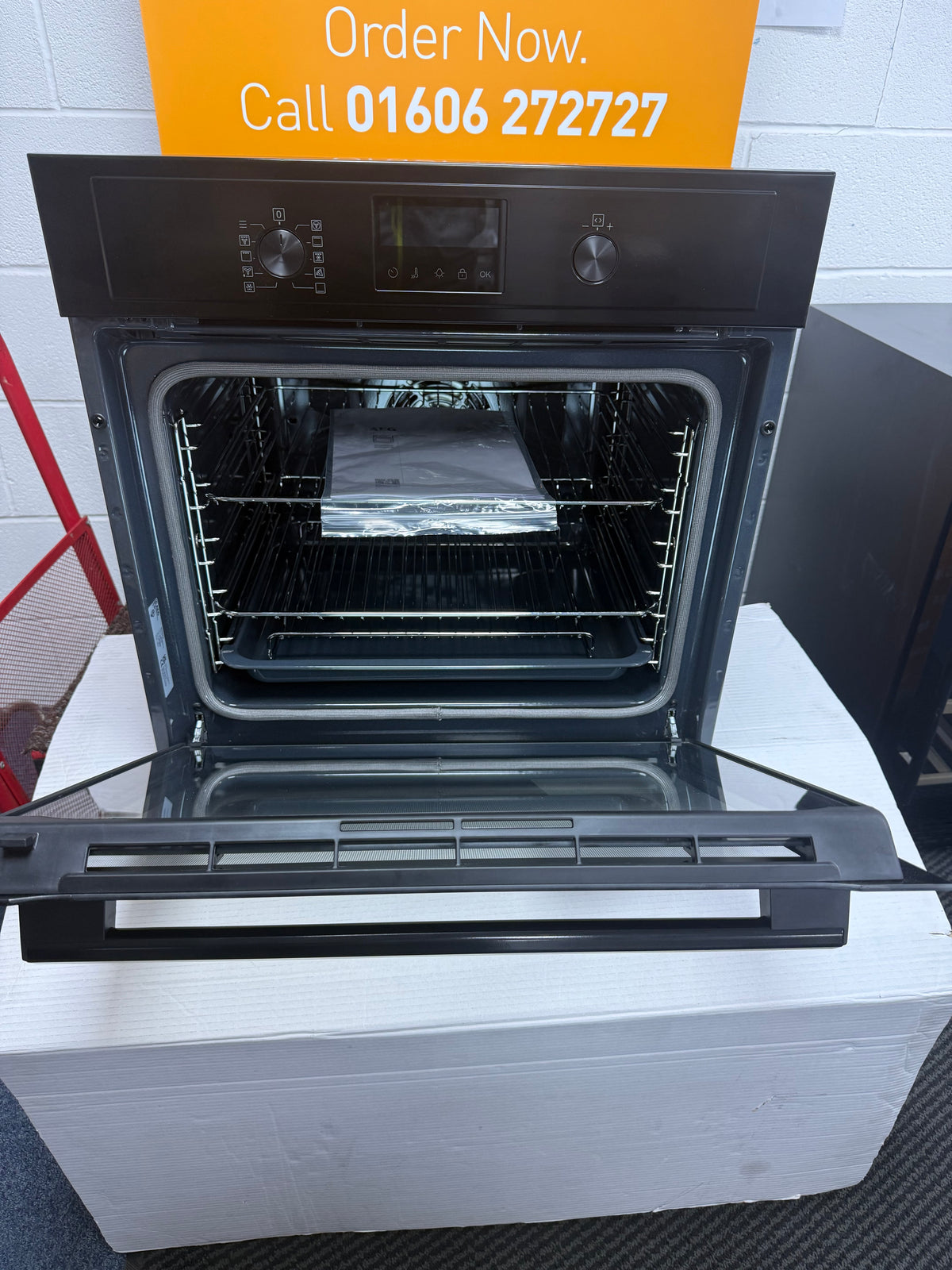 AEG BPX535061B (34) Built-In Electric Single Oven with Pyrolytic Self Cleaning in Black - A Rated - (Ex Display) - HW182834