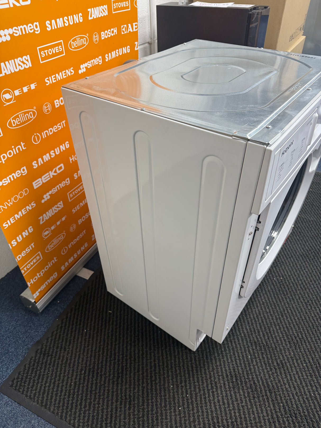 Hotpoint  BI WMHG 91485 UK (51) 9KG 1400RPM Integrated Washing Machine - (Blemished) - HW182451