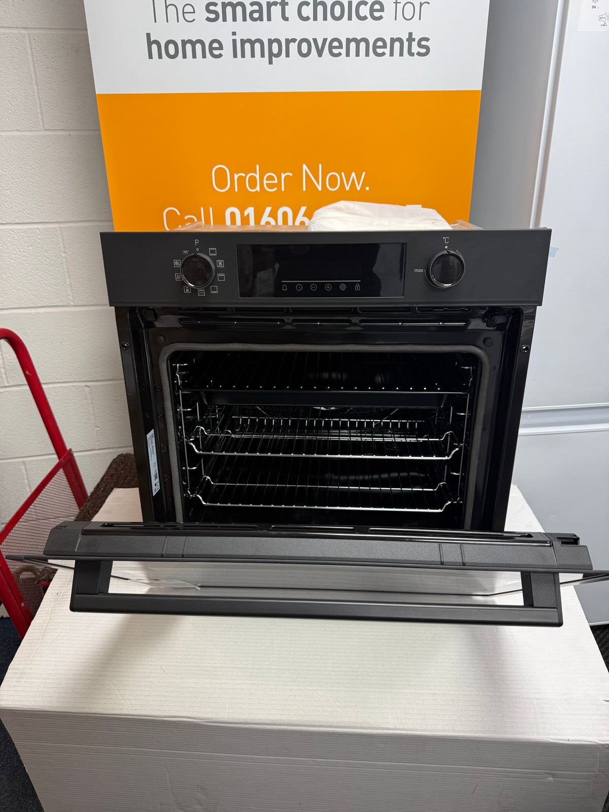 Beko BBIE12401AMP Built In Electric Single Oven with Pyrolytic Self Cleaning in Anthracite HW182734