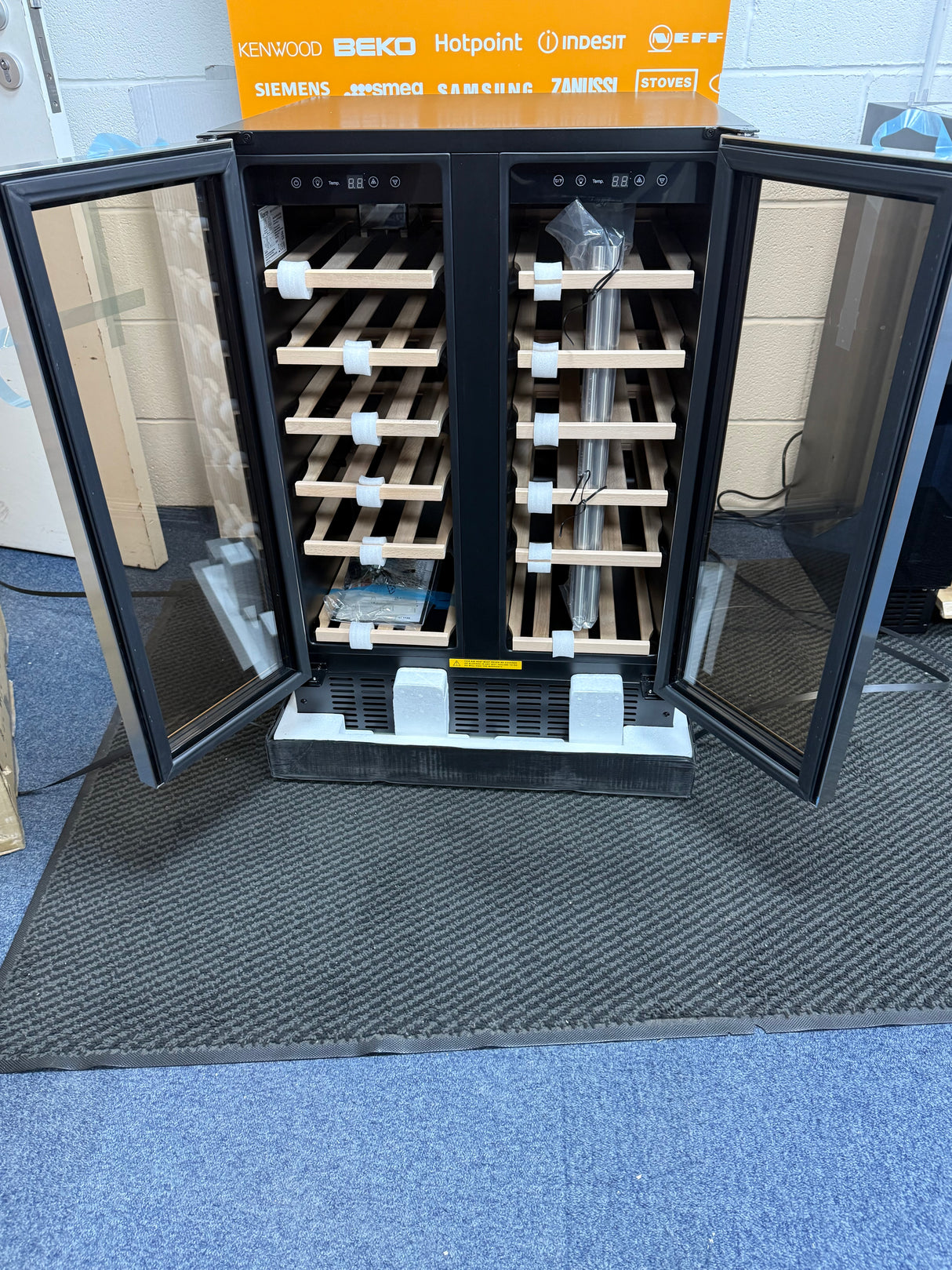 Viceroy WRWC60DDSSED Double Door 60cm Wine Cooler Fridge stainless steel - (NEW ) - HW182476