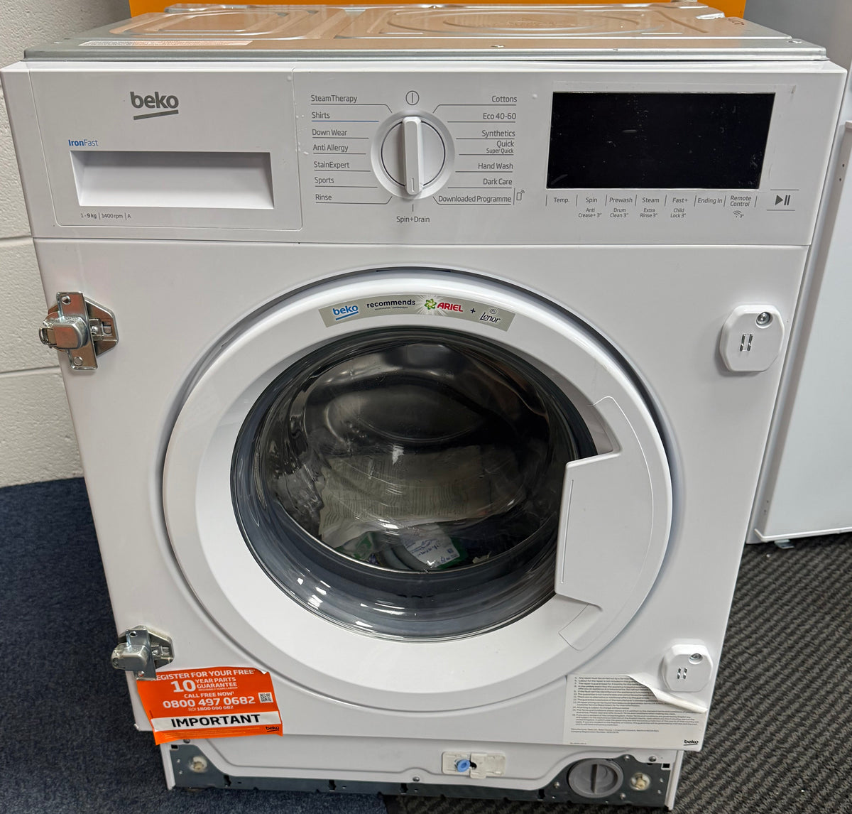Beko WTIK94121F (67) Integrated 9KG 1400 Spin Washing Machine in White - A Rated - (Ex Display Graded) - HW182767