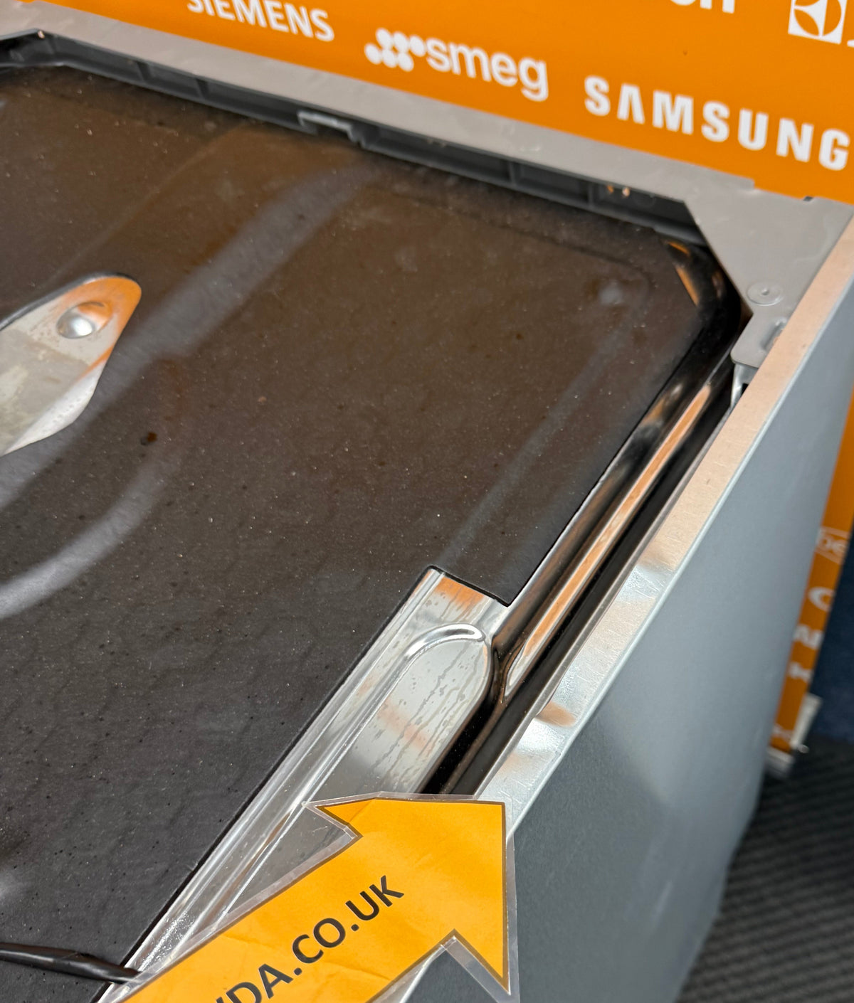 AEG GI5200D1SN (56) 5000 Series AirDry Fully Integrated Dishwasher - D Rated - (Ex Display Dented) - HW182756