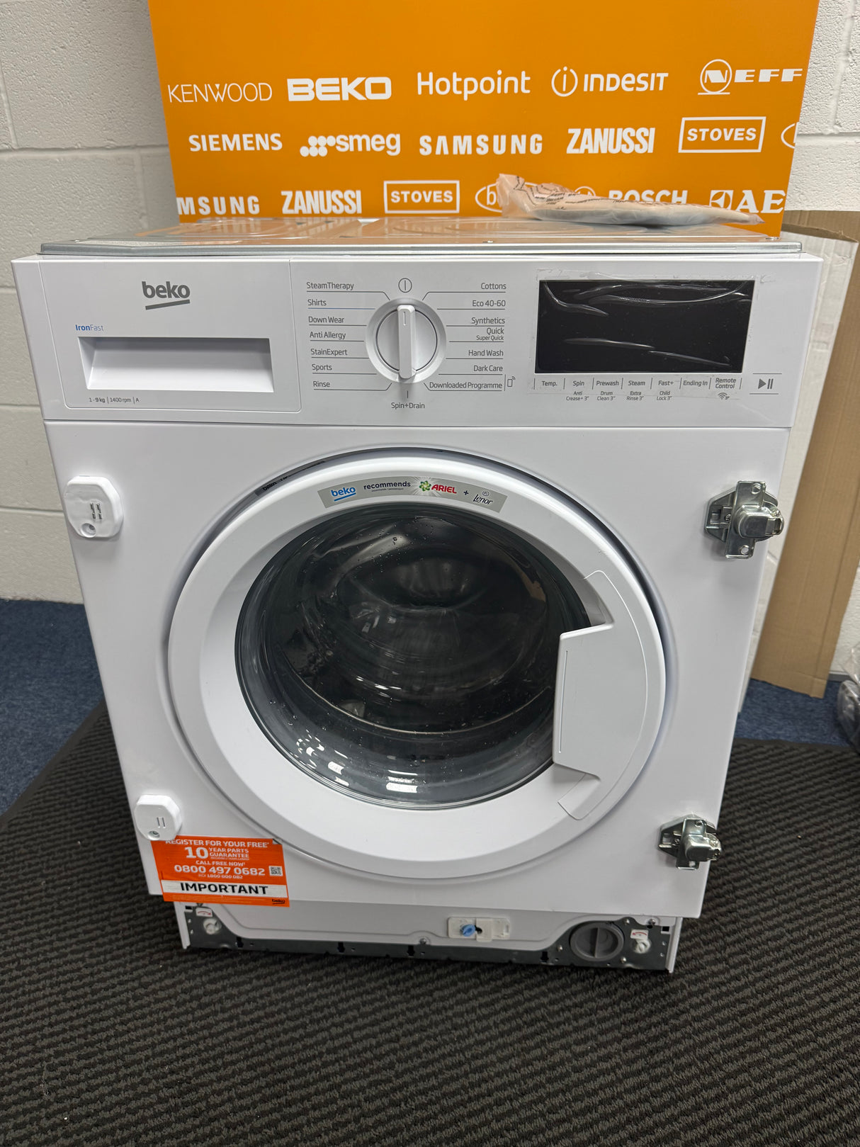 Beko WTIK94121F (38) Integrated 9KG 1400 Spin Washing Machine in White - A Rated - (Ex Display Dented) - HW181810