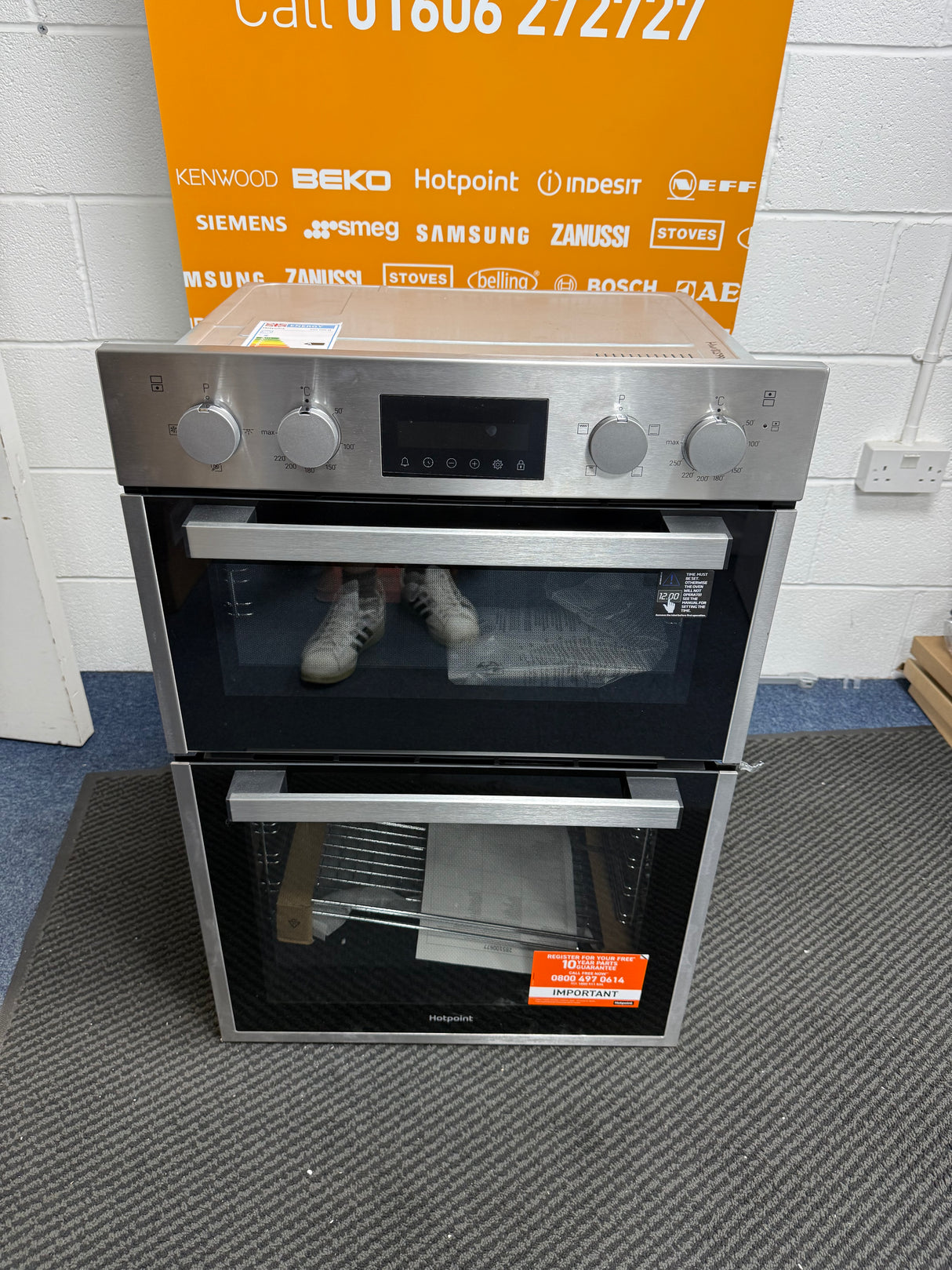 Hotpoint DIH 10D IX 113 Litre Double Built-in Oven in Stainless Steel - A/A Rated - HW182399