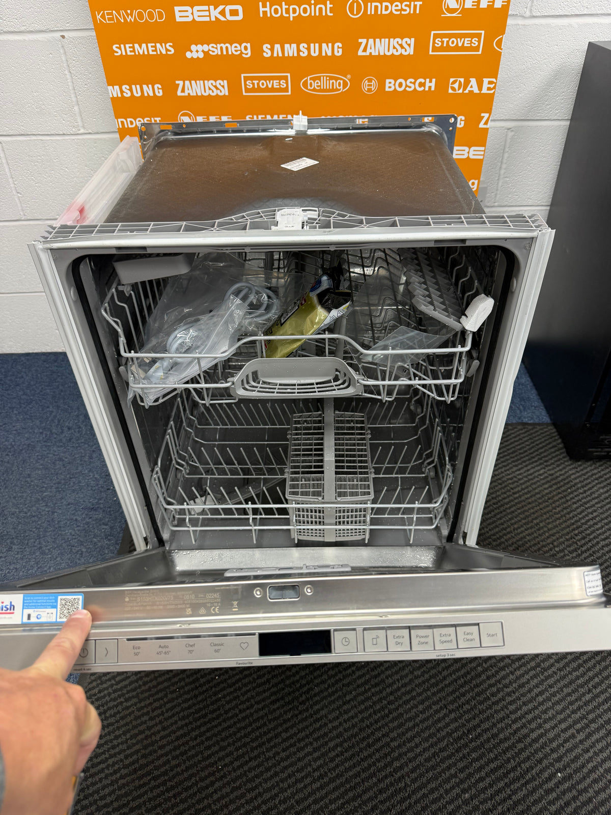 Neff N30 S153HTX02G (63) Wi-Fi Enabled Full Size Integrated Dishwasher - (Blemished) - HW182667