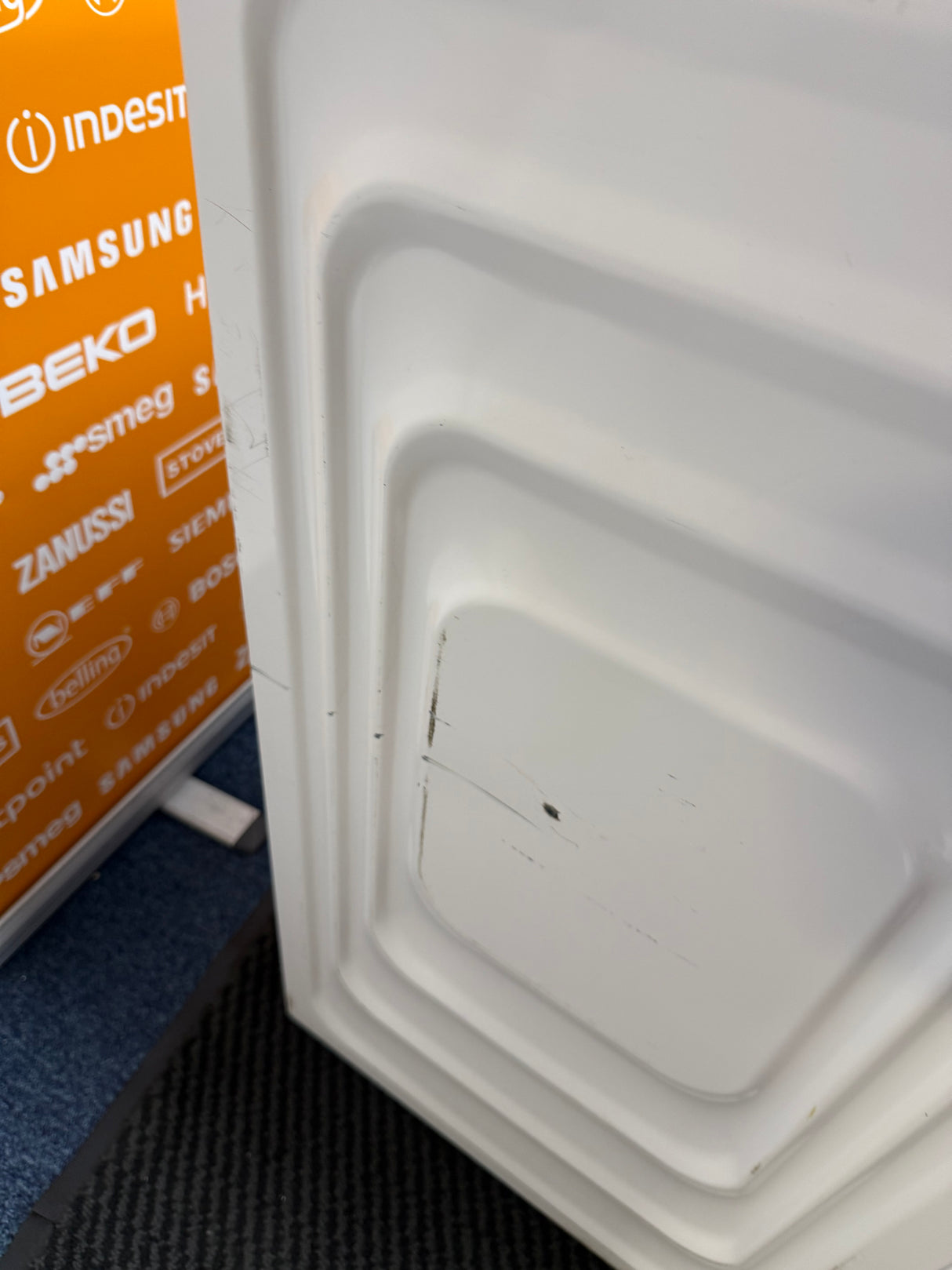 Beko WTIK94121F (18) Integrated 9KG 1400 Spin Washing Machine in White - A Rated - (Ex Display blemished) - HW182568