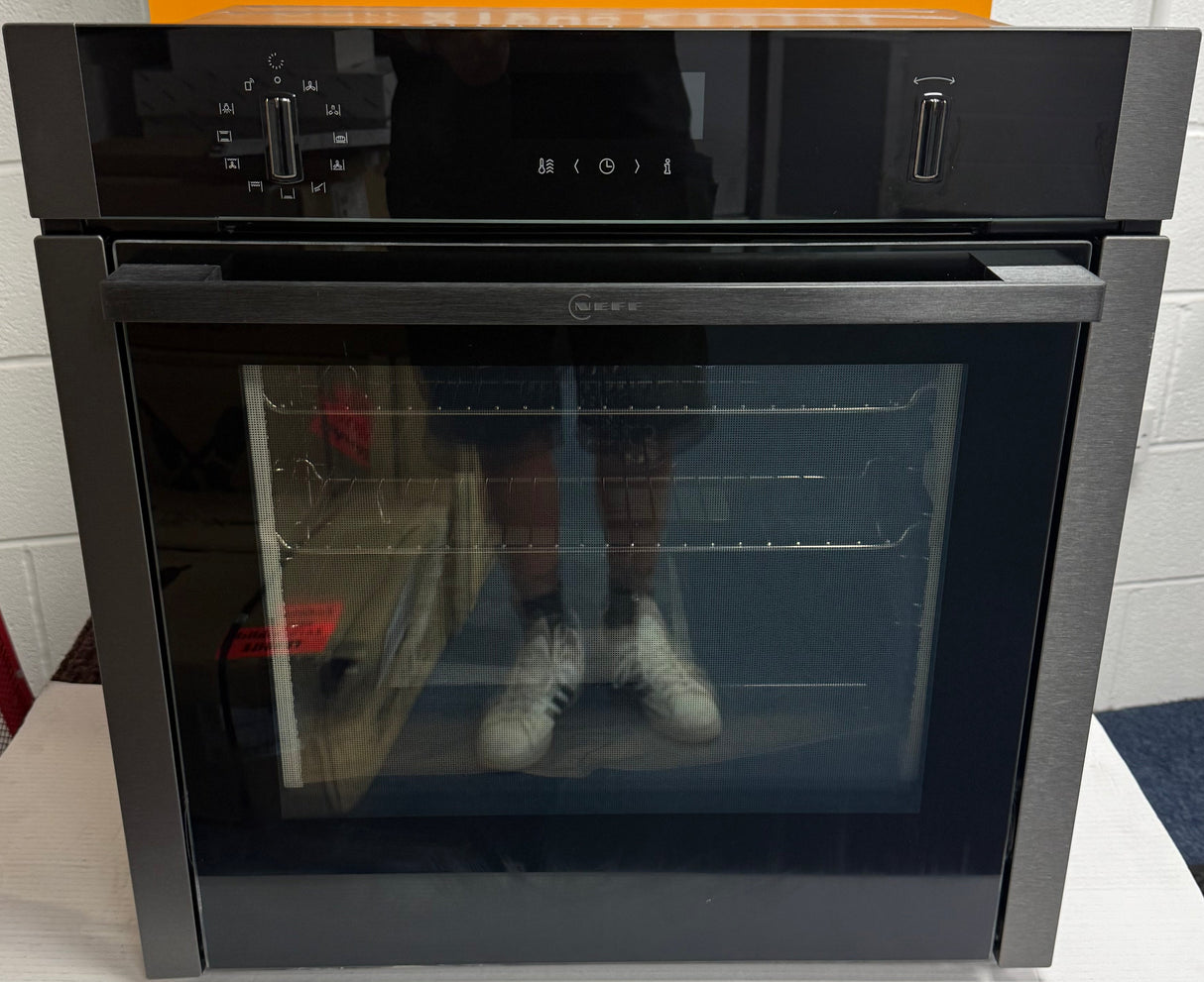 Neff N50 B6ACH7AG7B (41) Slide & Hide® Electric Single Oven in Graphite - A+ Rated - (Blemished) - HW182641