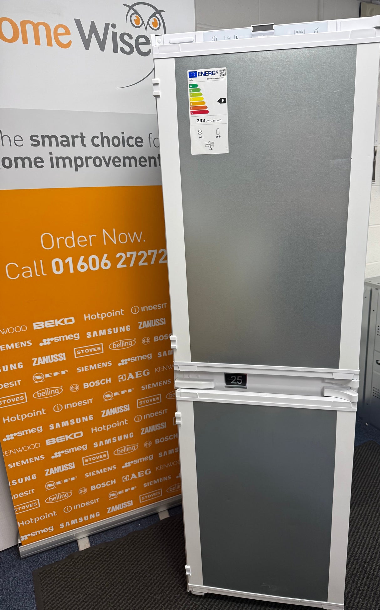 Beko BCFD4V50 (92) 50/50 Frost Free HarvestFresh™ Integrated Fridge Freezer with Sliding Hinge - E Rated - (Ex Display) - HW182592