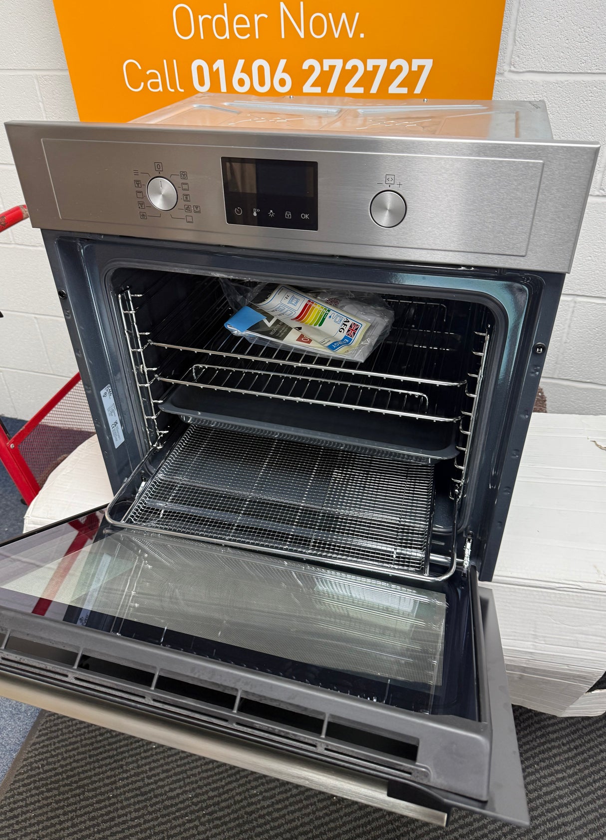 AEG BEX535A61M (82) 3000 Built-in Electric Single Oven with AirFry and Aqua Clean in Stainless Steel - A+ Rated - (Blemished) - HW182532