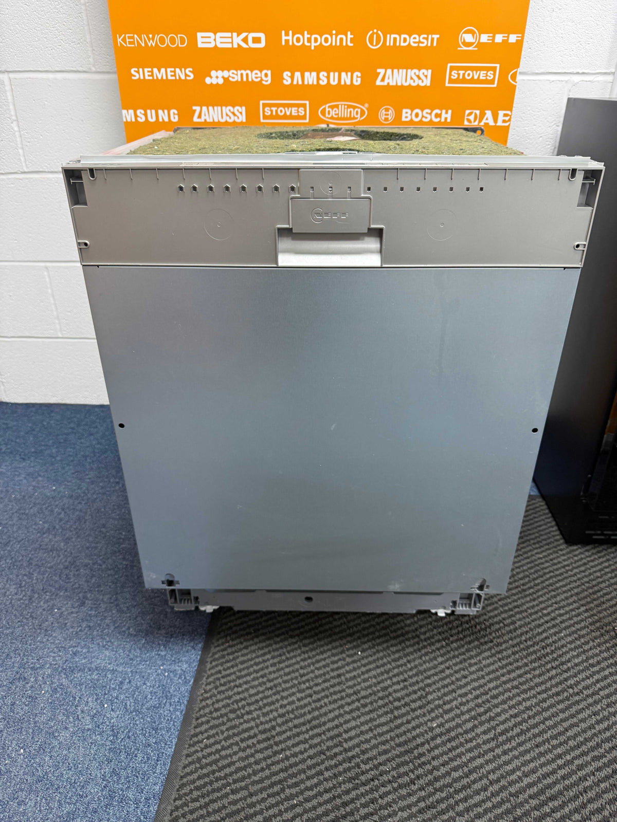 Neff N30 S153HTX02G (51) Wi-Fi Enabled Full Size Integrated Dishwasher - (Ex Display) - HW182851