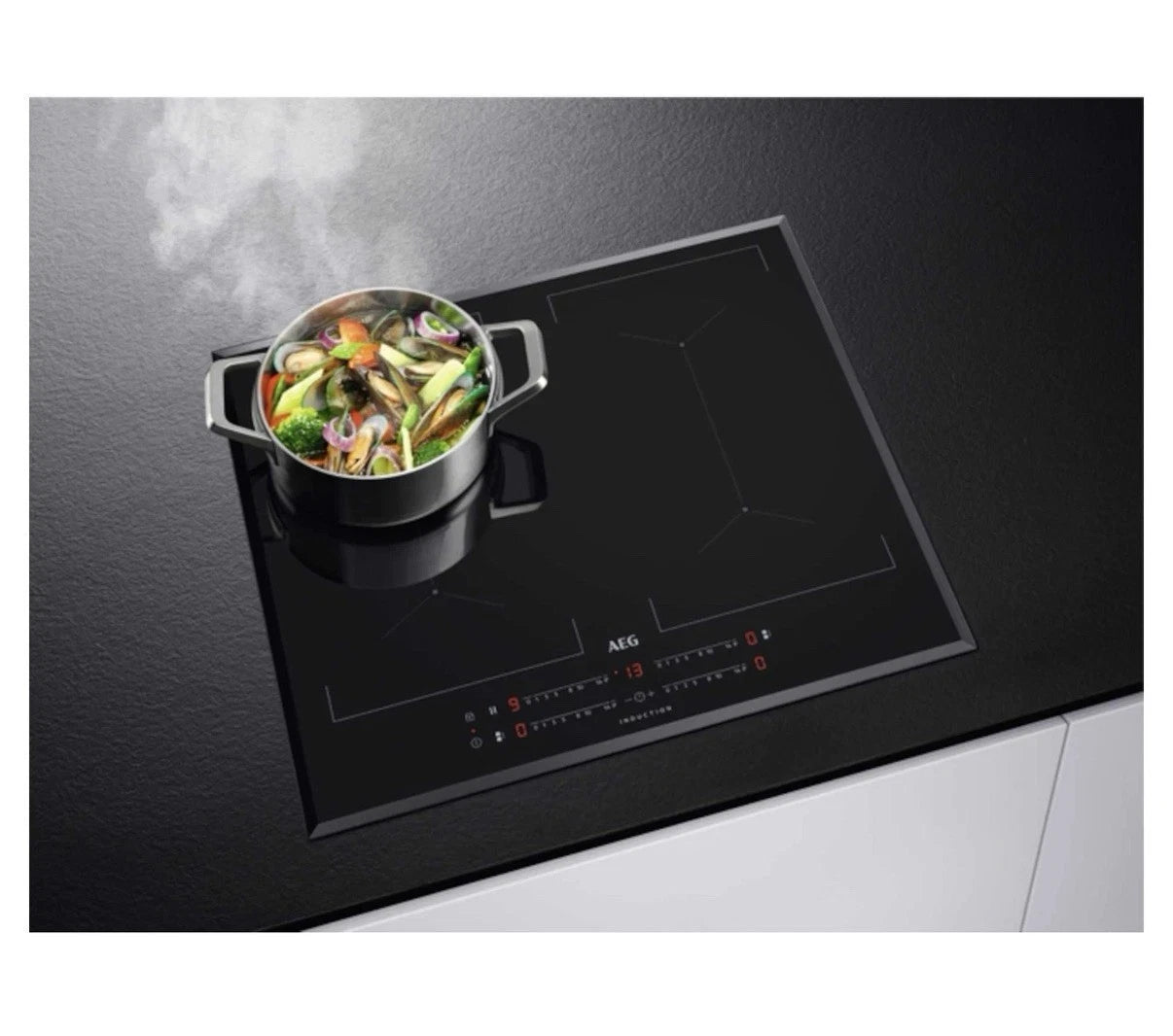 AEG IKE64450FB 60cm 4-Zone Induction Hob with Multibridge Surface - (Tatty Box) - HW181829-01