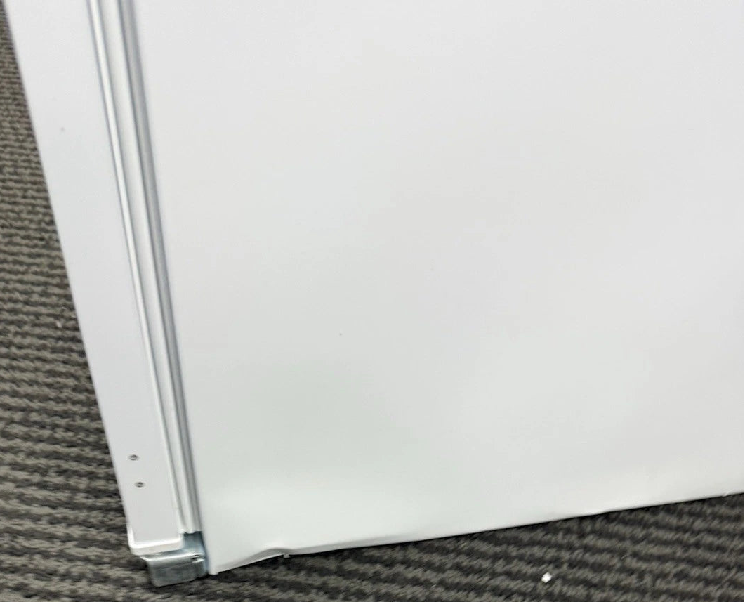 CDA FW727 (69) 70/30 Integrated Frost Free Fridge Freezer - E Rated - (Ex Display) - HW182569