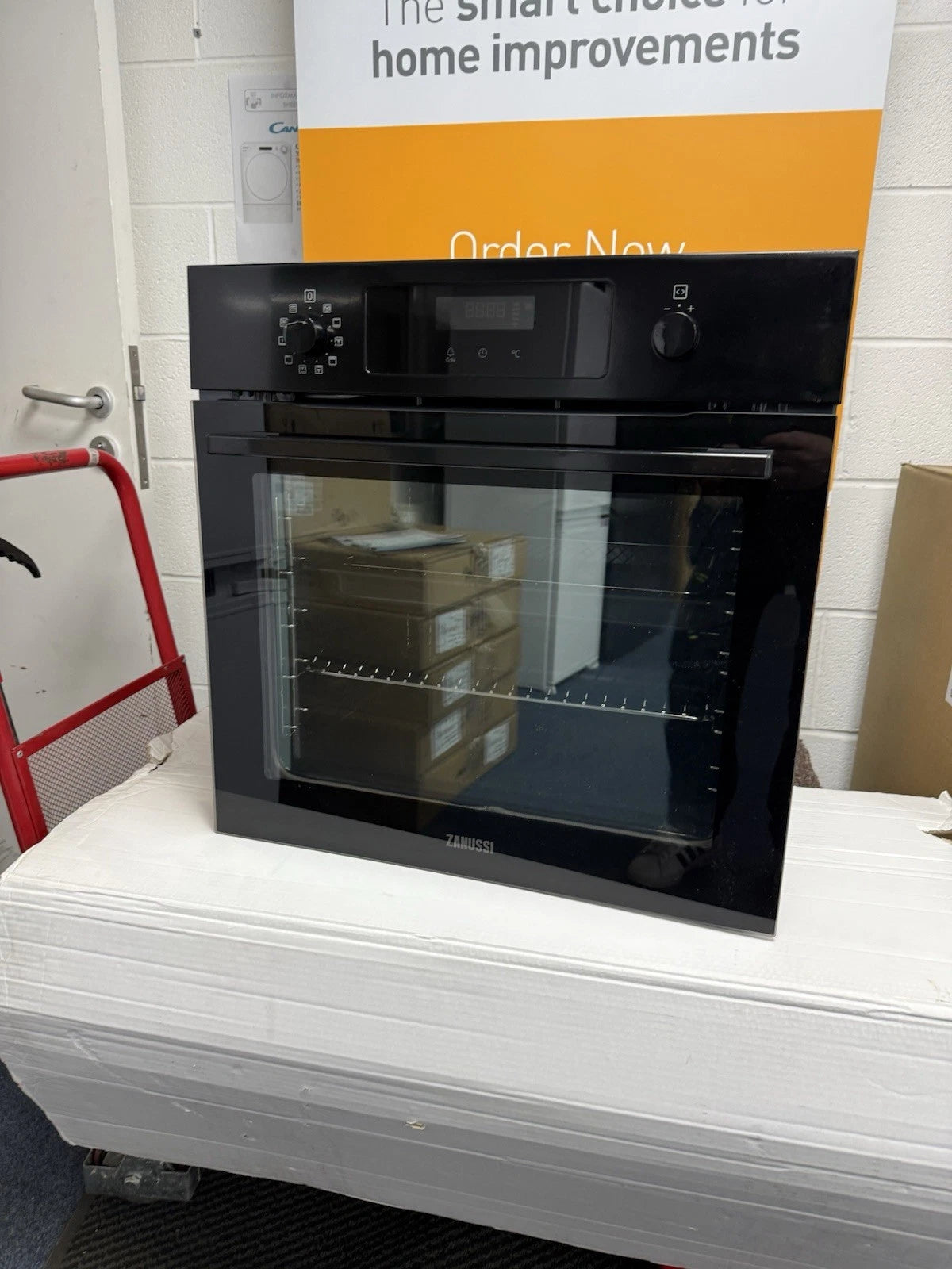 Zanussi ZOPNX6K2 (31) Built-in Electric Single Oven with Pyrolytic Self Cleaning in Black - A+ Rated - (Blemished) - HW181831