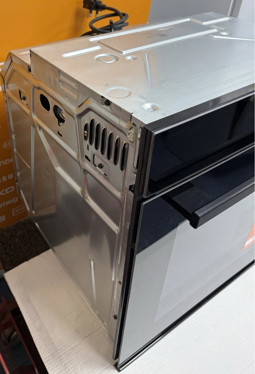 Hotpoint Class 4 HOI4S8PM0BUK (35) Built-in Single Oven with Pyrolytic Self Cleaning and AirFry Function in Black - A+ Rated - (Ex Display) - HW182735