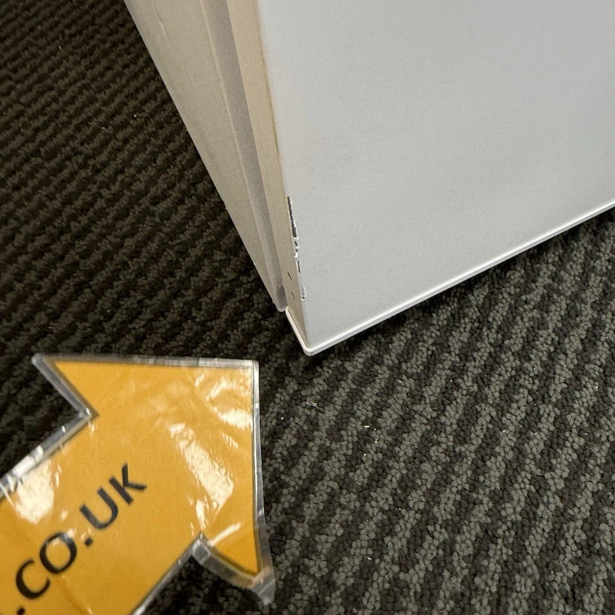 CDA FW882/3 (96) Integrated Full Height Frost Free Tall Freezer - E Rated - (Ex Display) - HW182496