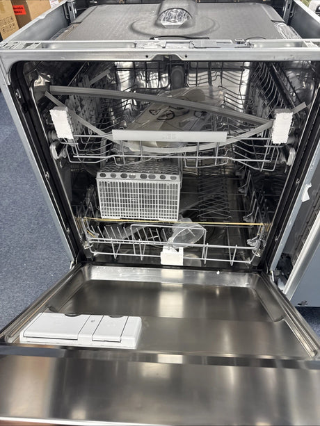 AEG GI5200D1SN (82) 5000 Series AirDry Fully Integrated Dishwasher - D Rated - (Ex Display) - HW182482