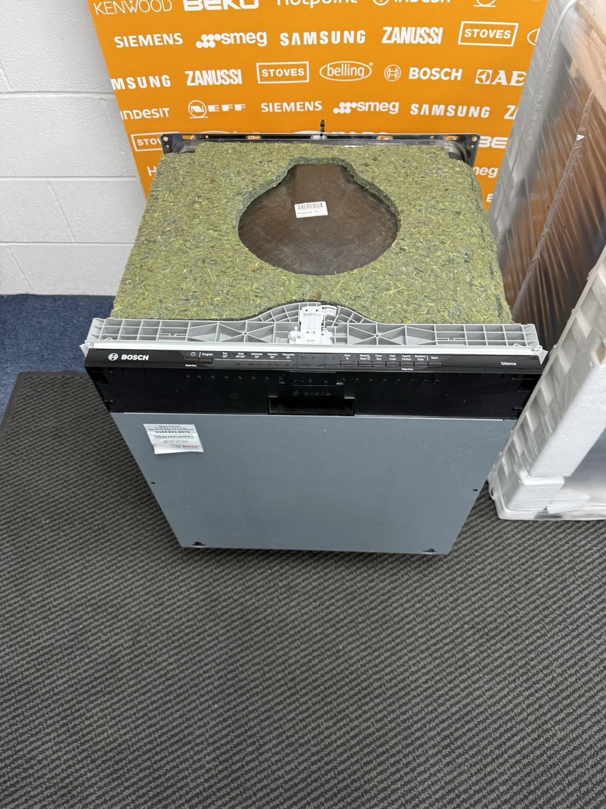 Bosch Series 2 SMV2HTX02G (31) 60cm Fully Integrated Dishwasher with Wi-Fi Enabled Home Connect - D Rated - (Ex Display) - HW182031