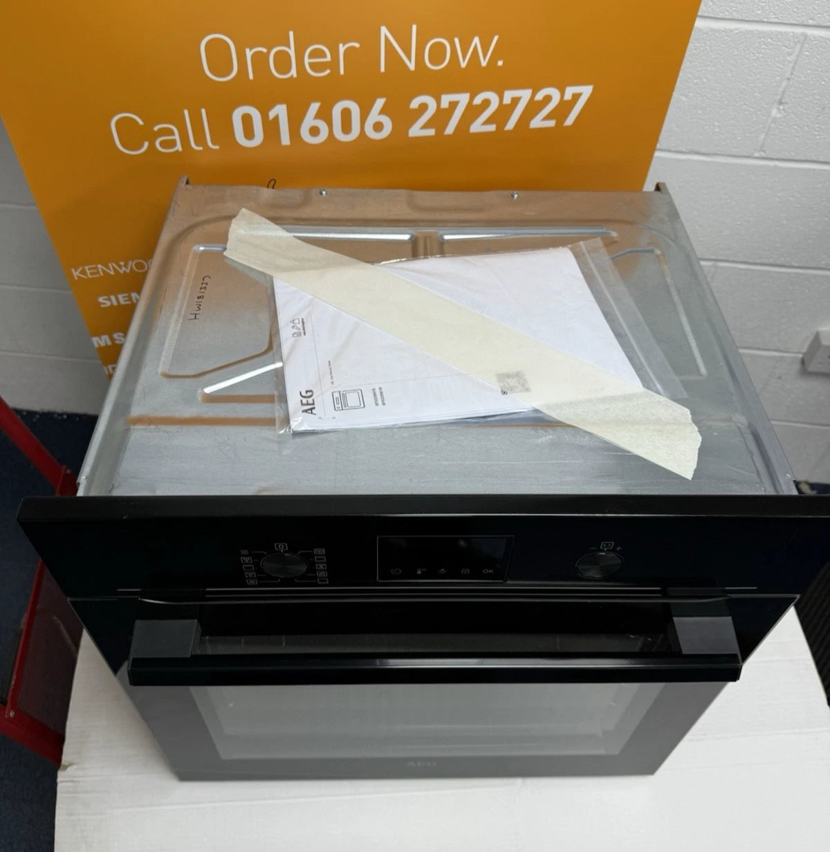 AEG BPX535061B (89) Built-In Electric Single Oven with Pyrolytic Self Cleaning in Black - A Rated - (Ex Display) - HW181789